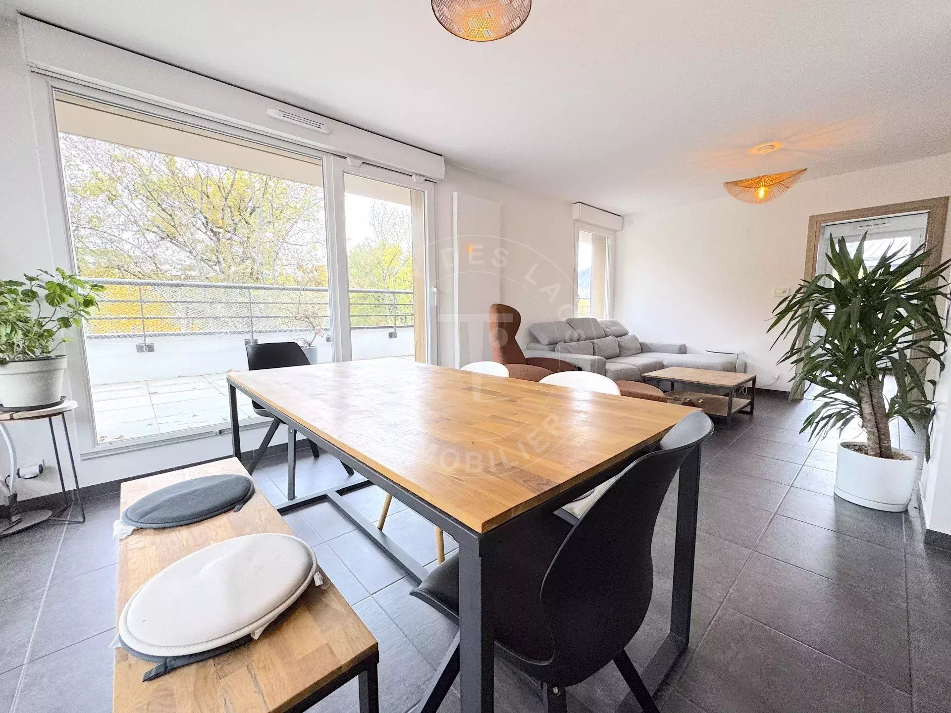 Annecy, Magnifique 4 pièces en attique à vendre