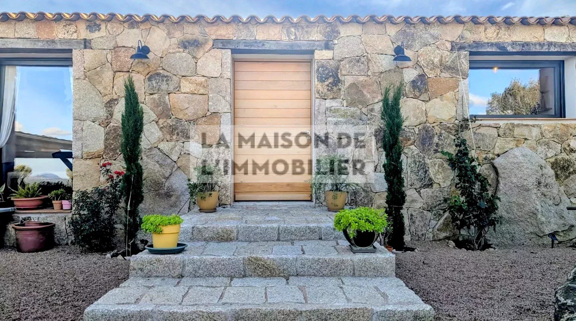 Maison de type bergerie avec piscine