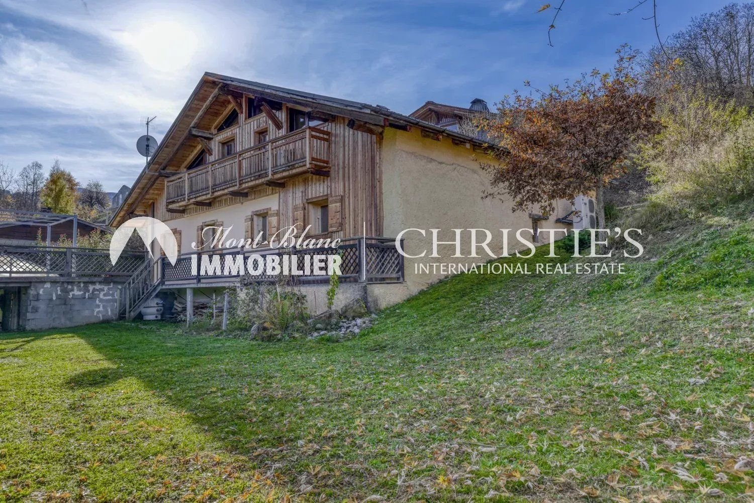 Authentique ferme à rénover – Terrain constructible et vue dégagée