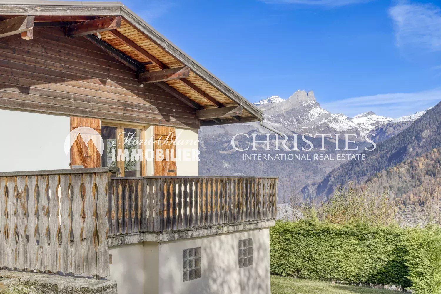 Authentique ferme à rénover – Terrain constructible et vue dégagée