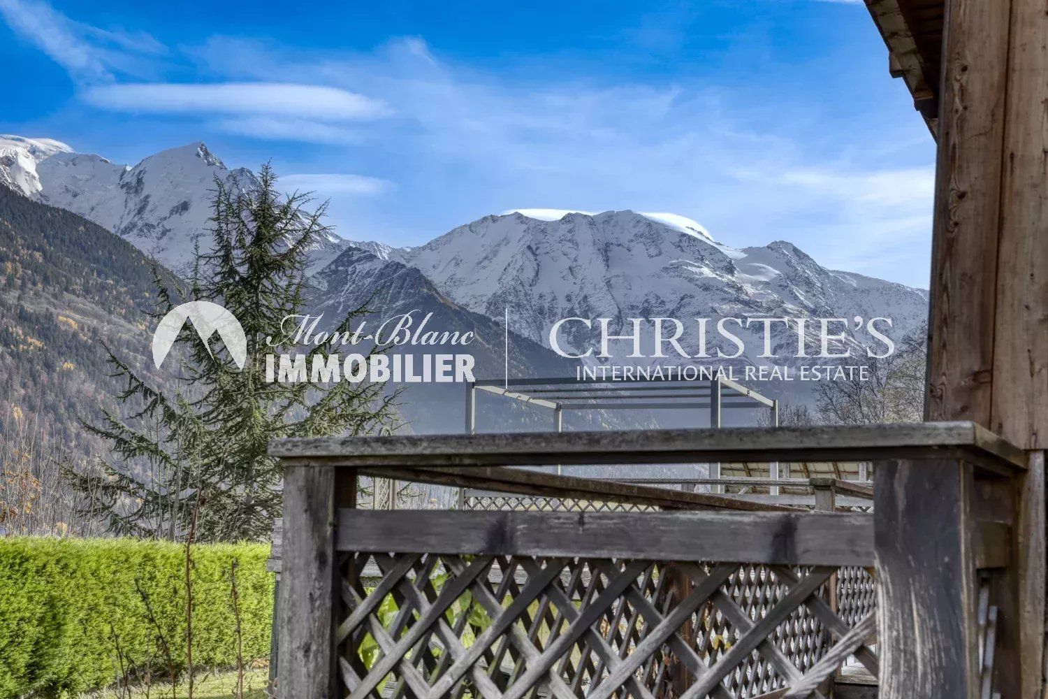 Authentique ferme à rénover – Terrain constructible et vue dégagée