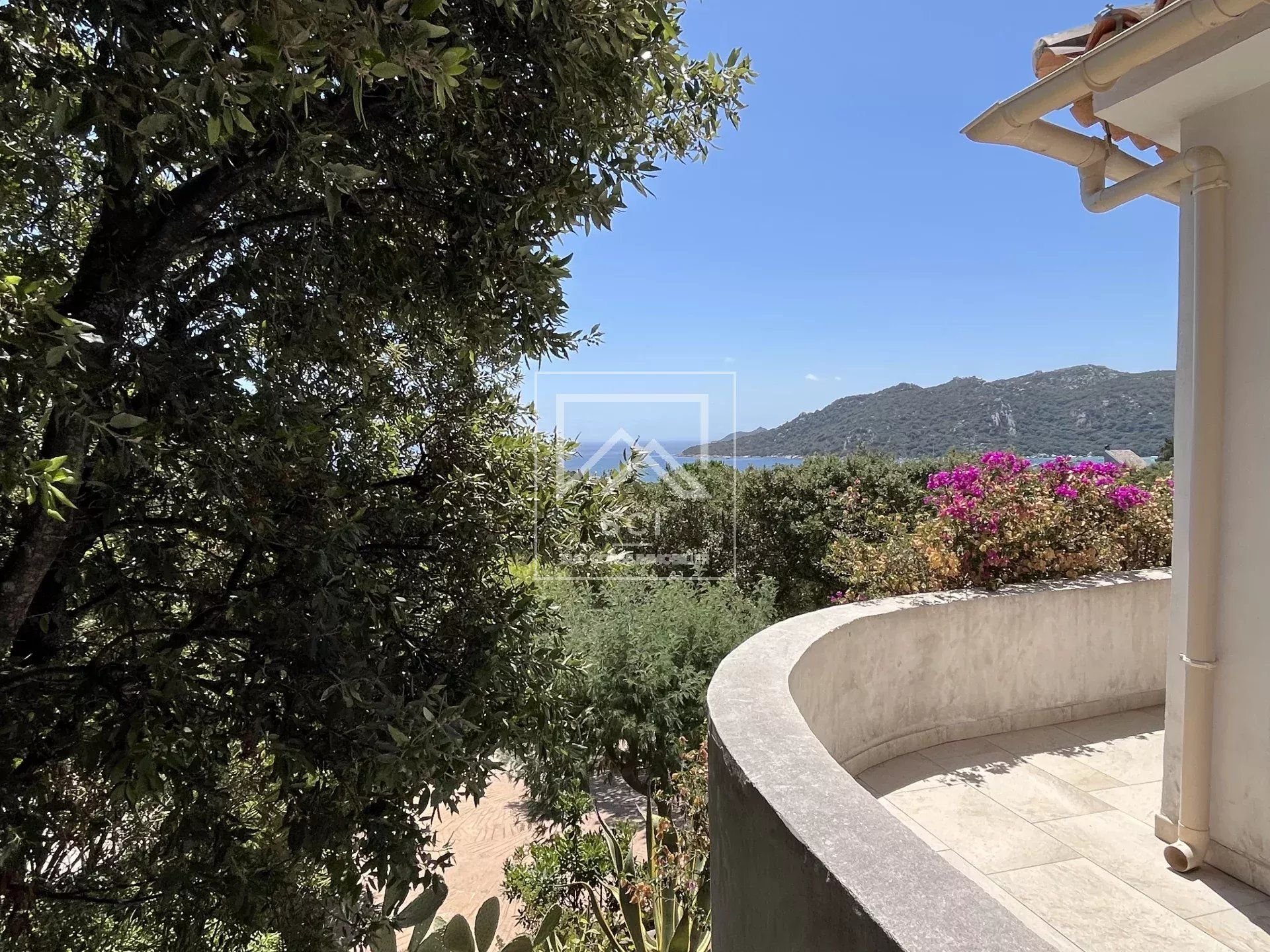 Villa 4 chambres, vue mer, plage à pied, Santa Giulia