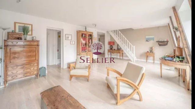 7 pieces traversant denier étage 5 chambres