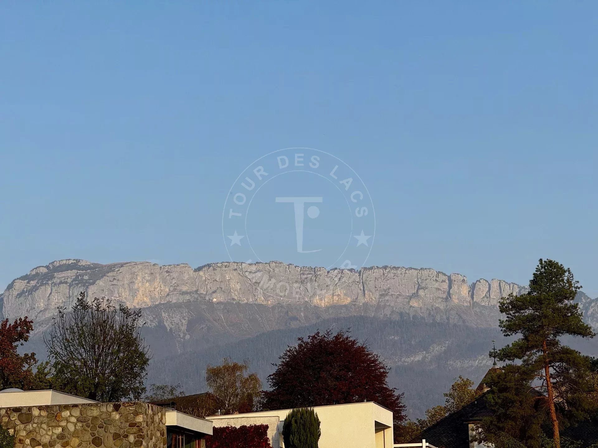 Magnifique attique de 3 pièces à vendre à Annecy le Vieux