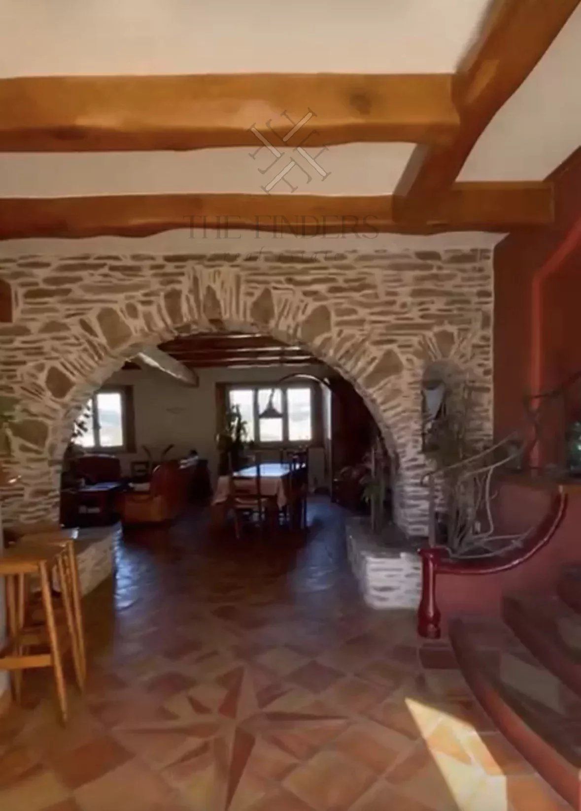 Entrepôt à vendre - Usage mixte professionnel et habitation