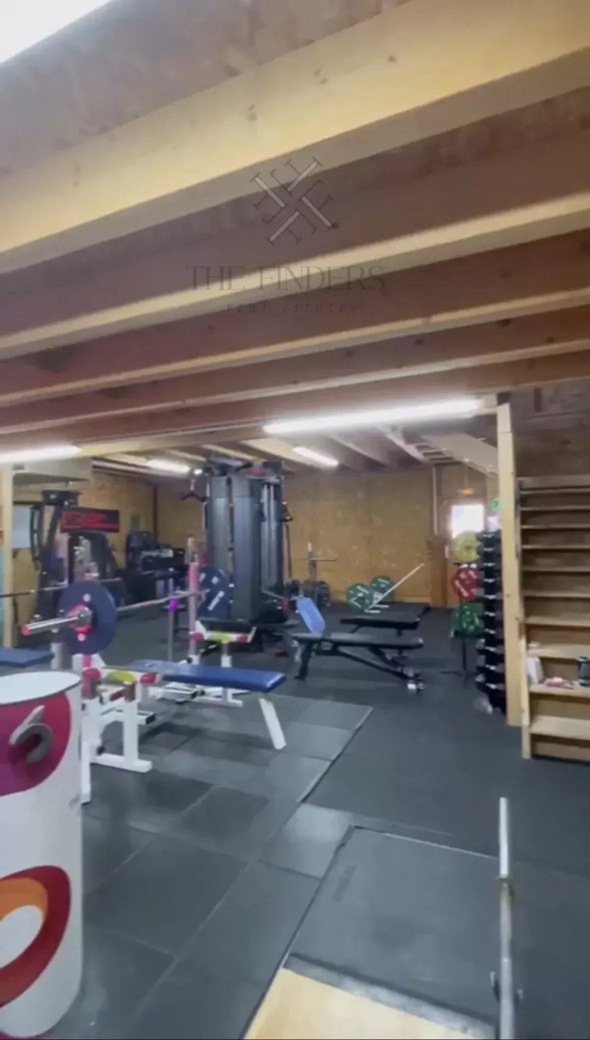 Entrepôt à vendre - Usage mixte professionnel et habitation