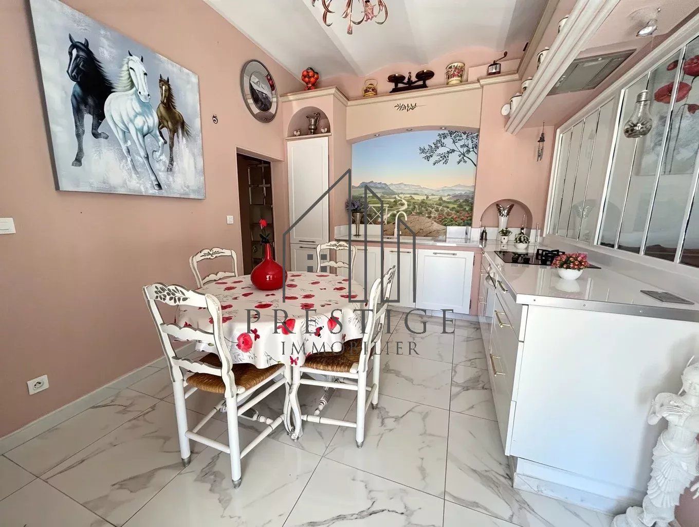 MAS AVEC DEPENDANCES ET PISCINE SUR 2972m² DE TERRAIN