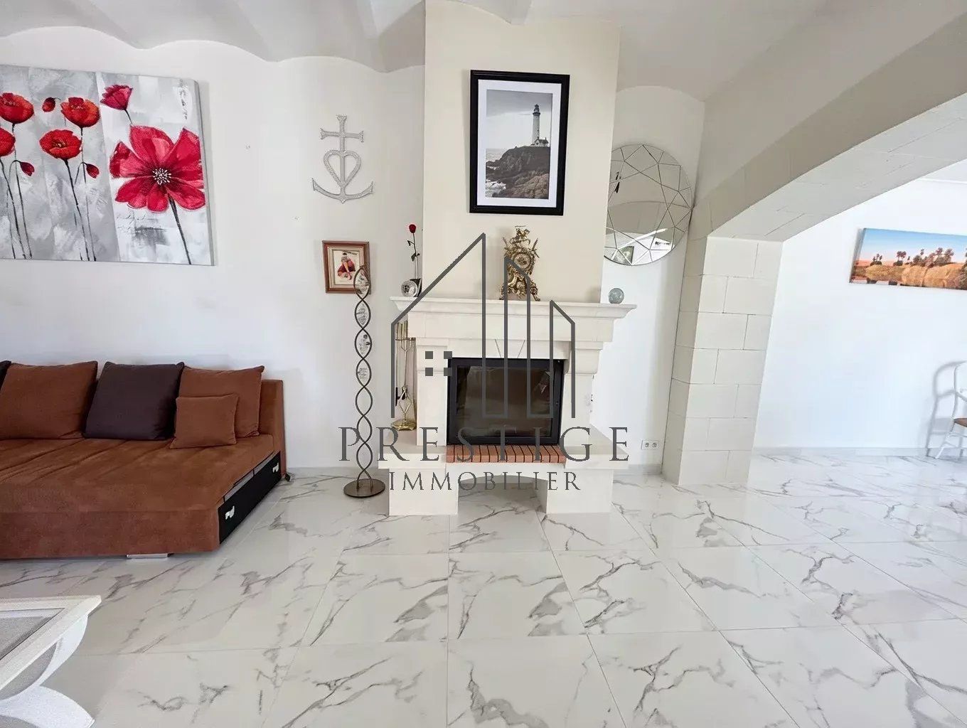 MAS AVEC DEPENDANCES ET PISCINE SUR 2972m² DE TERRAIN