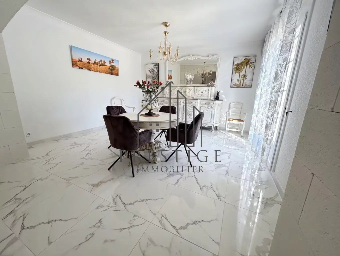 MAS AVEC DEPENDANCES ET PISCINE SUR 2972m² DE TERRAIN