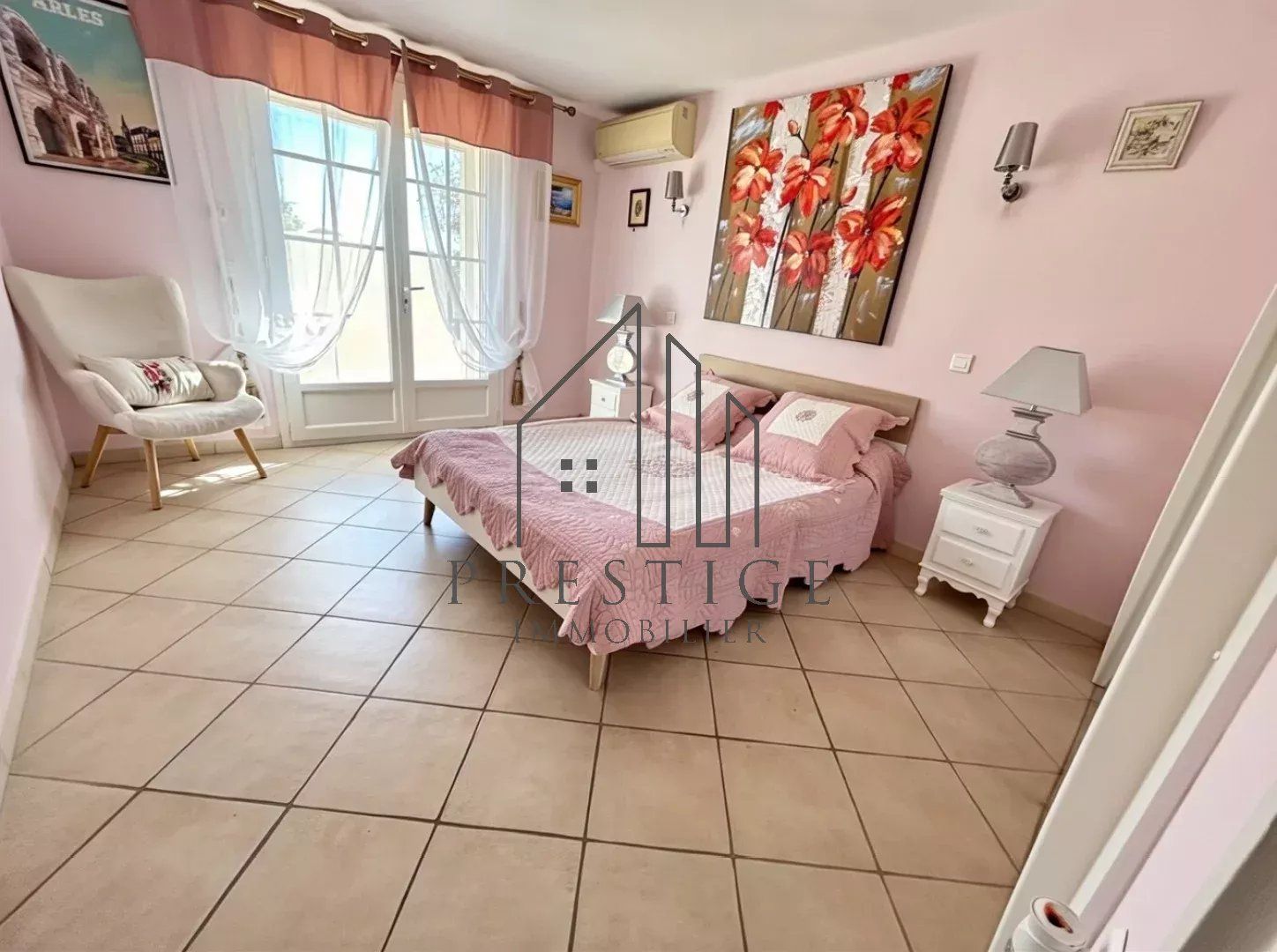 MAS AVEC DEPENDANCES ET PISCINE SUR 2972m² DE TERRAIN