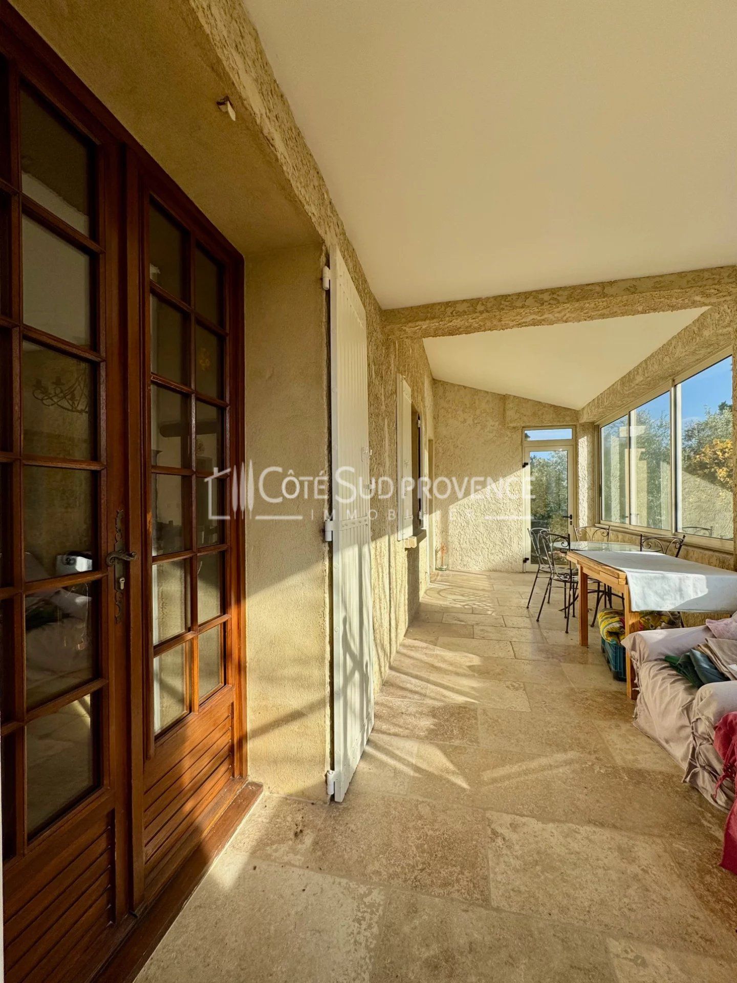 VILLA PISCINE GARAGE LA ROQUE SUR PERNES