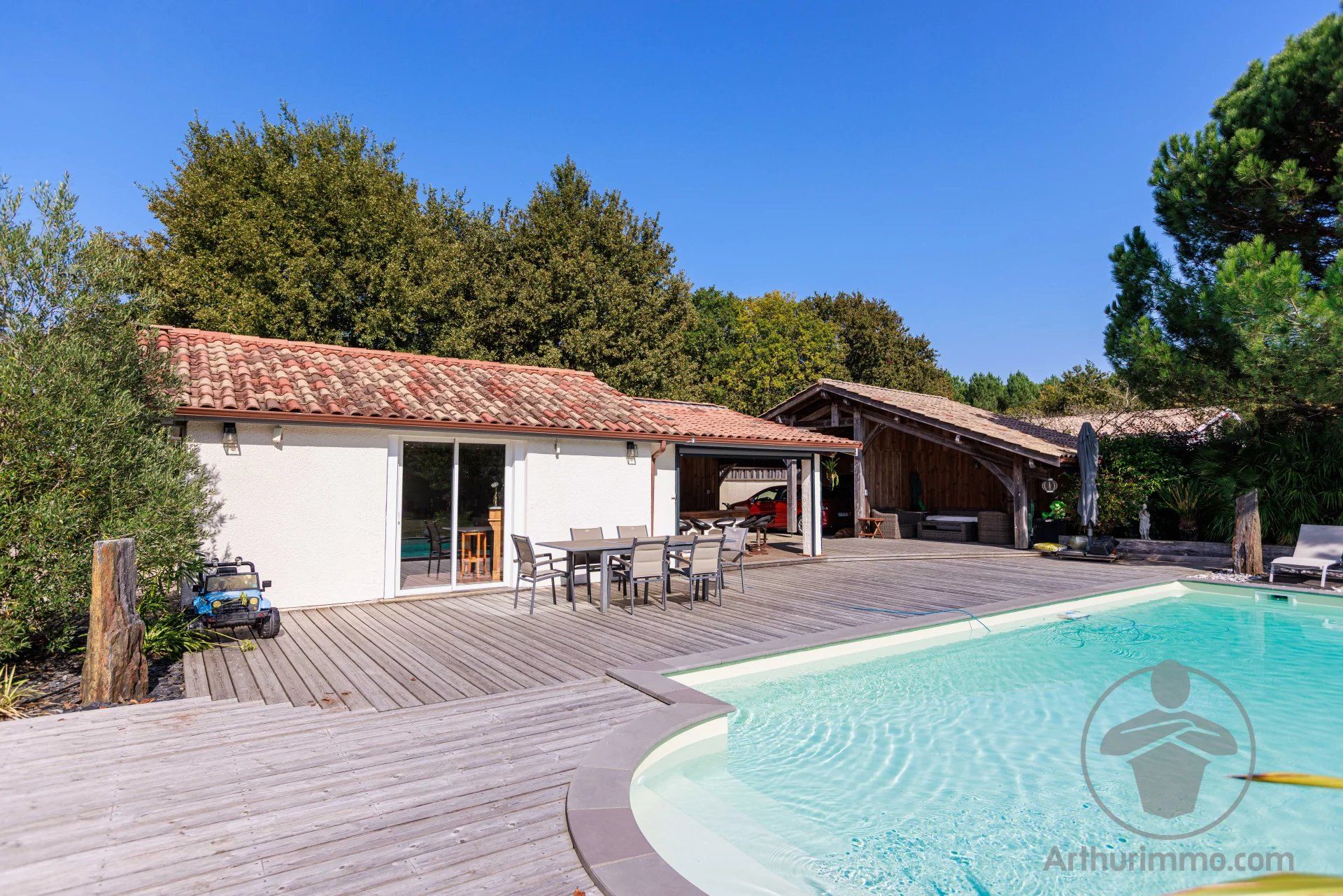 Villa de prestige proche lac Sanguinet