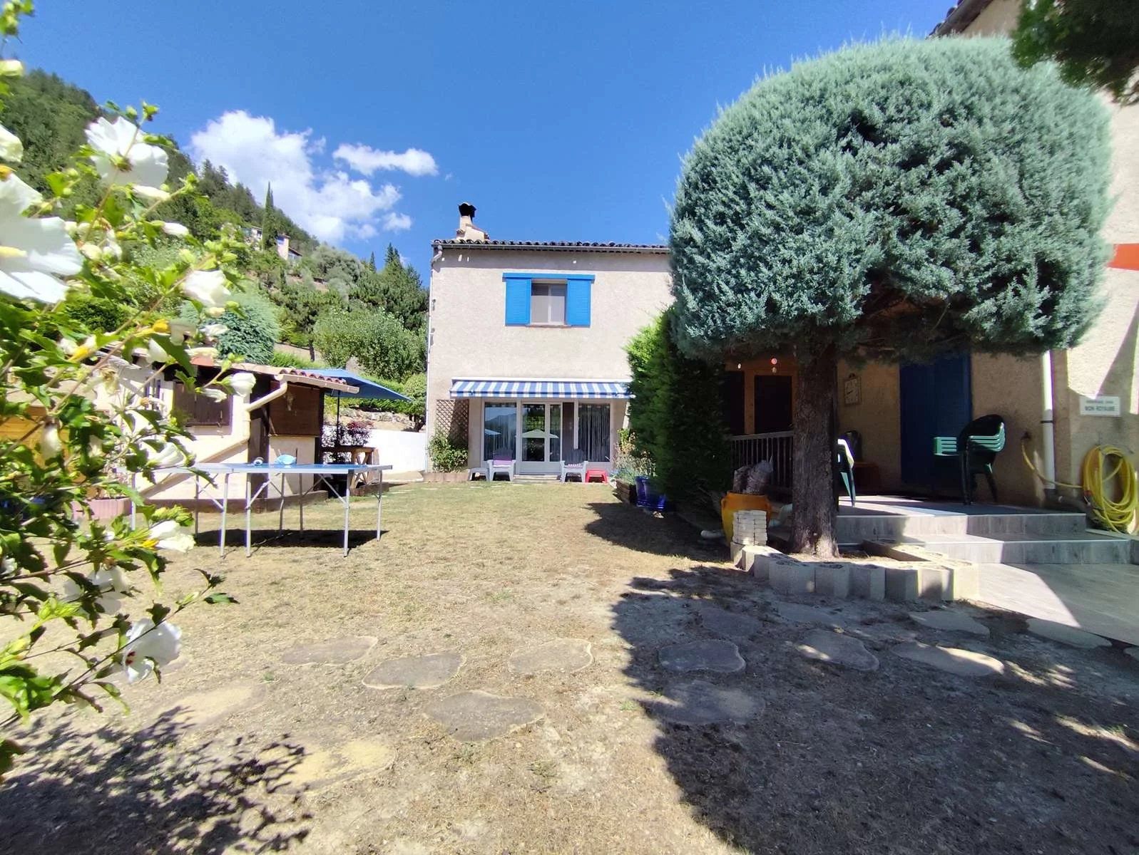 Maison 6 pièces 179 m² - Terrain 6447 m² - Piscine