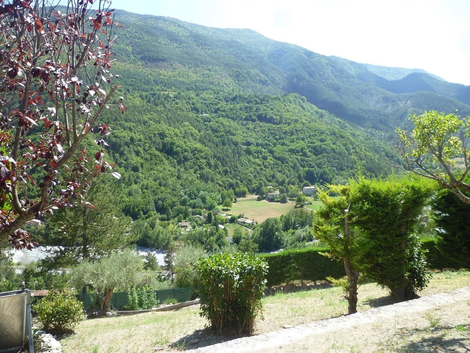 Maison 6 pièces 179 m² - Terrain 6447 m² - Piscine