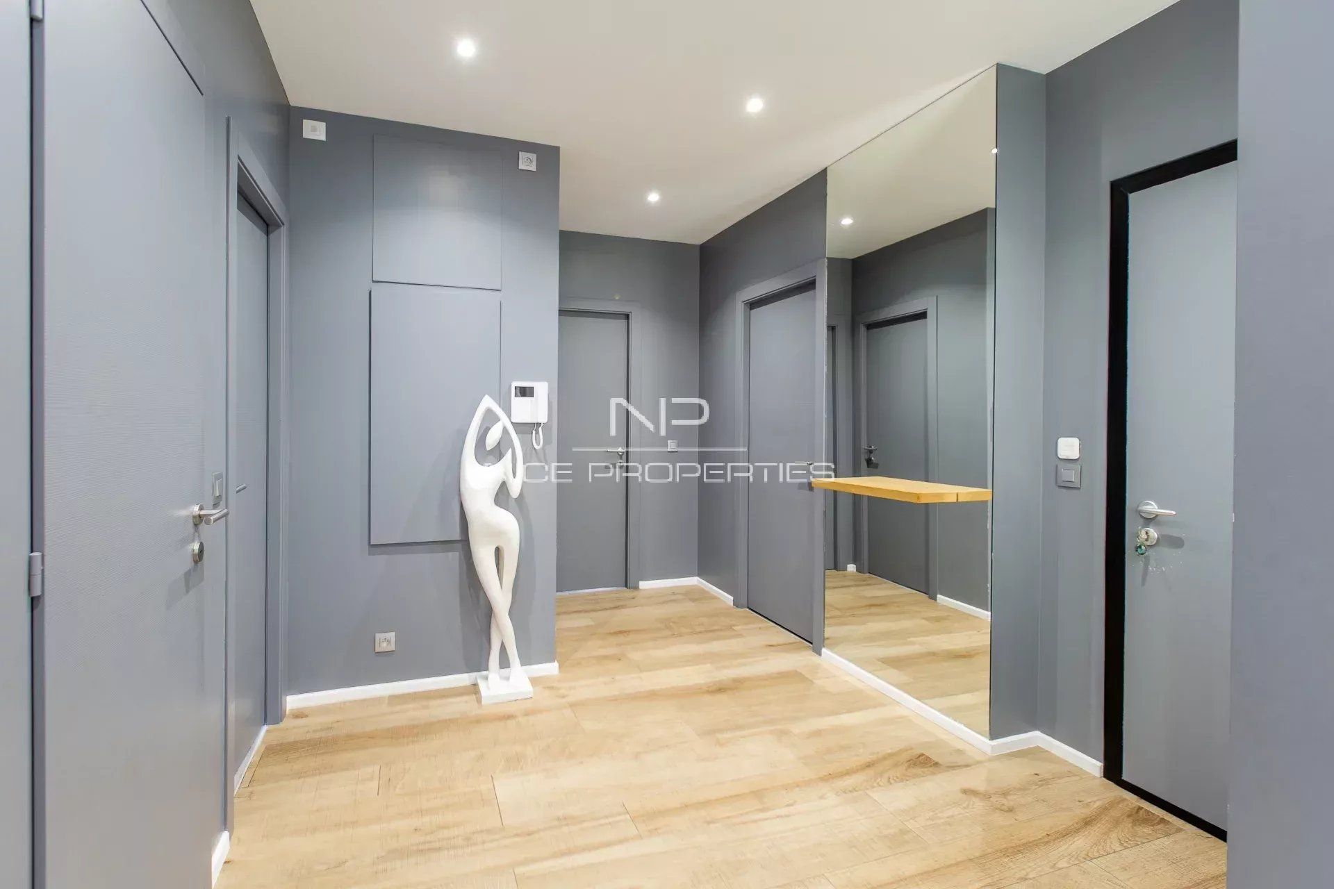 Appartement familial 5 pièces de haut standing avec vaste terrasse vue mer – Gairaut / Rimiez