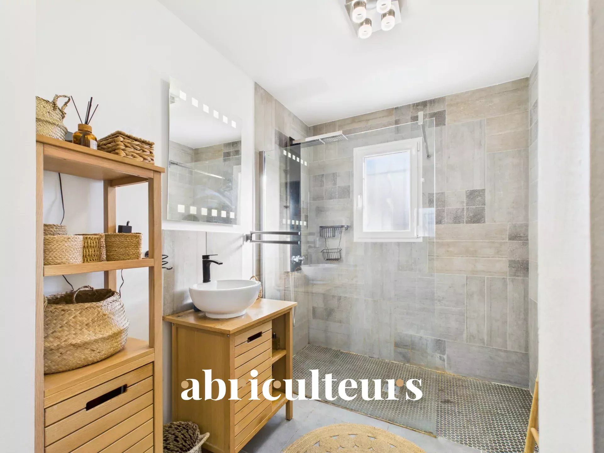 Superbe Villa Familiale de Plain-Pied – 5 Pièces - 139 m² - Piscine Chauffée -Terrain 1083 m²