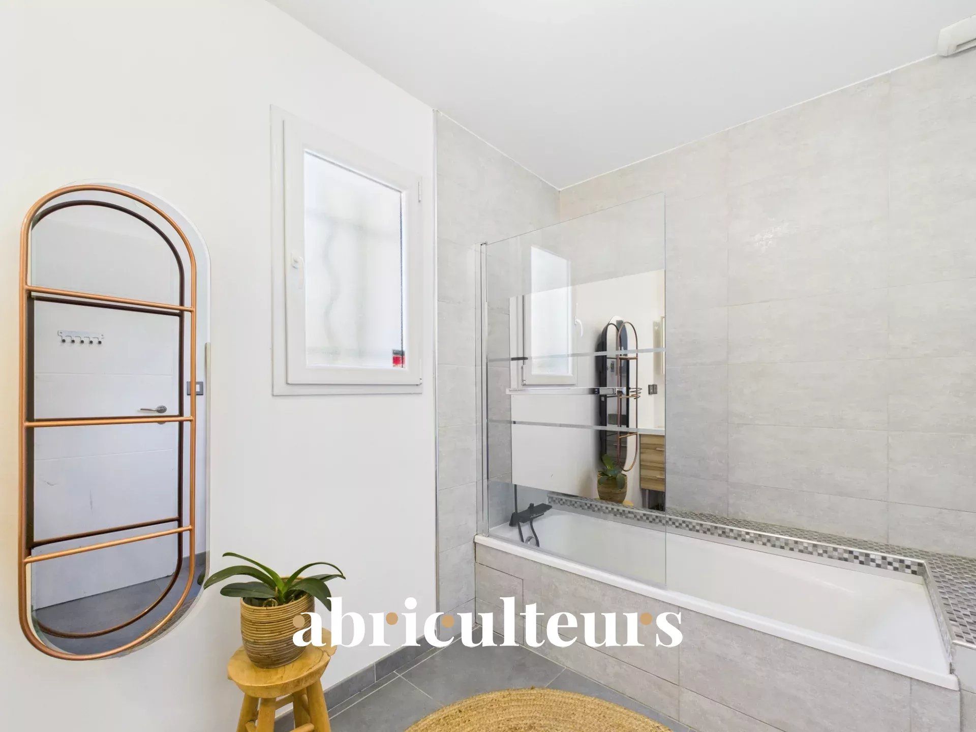 Superbe Villa Familiale de Plain-Pied – 5 Pièces - 139 m² - Piscine Chauffée -Terrain 1083 m²