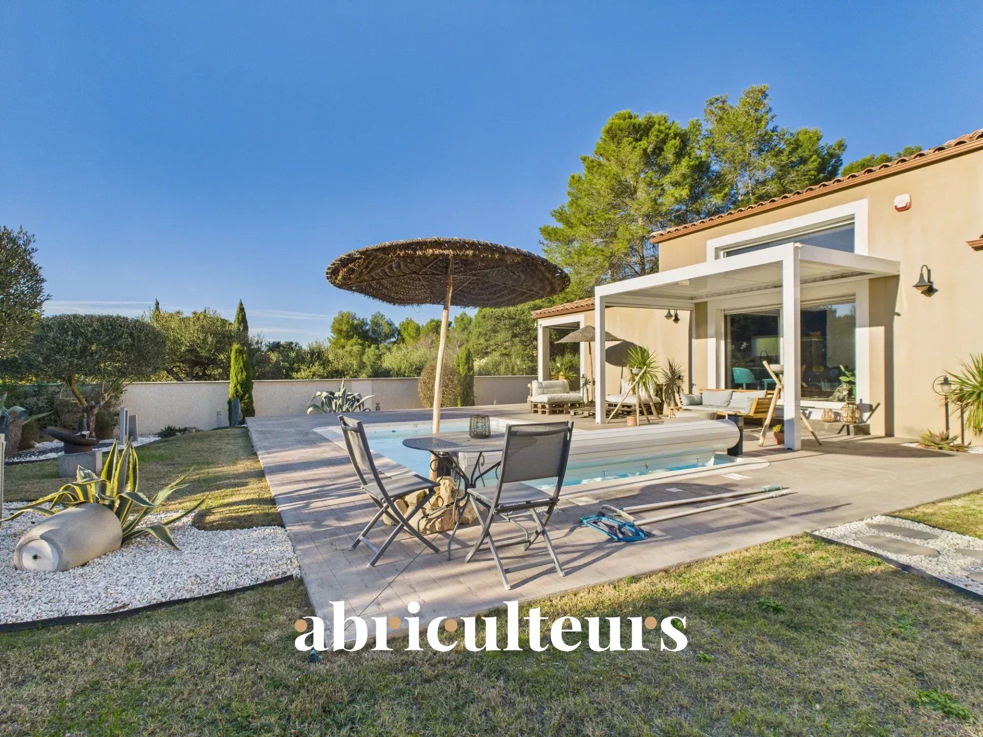Superbe Villa Familiale de Plain-Pied – 5 Pièces - 139 m² - Piscine Chauffée -Terrain 1083 m²