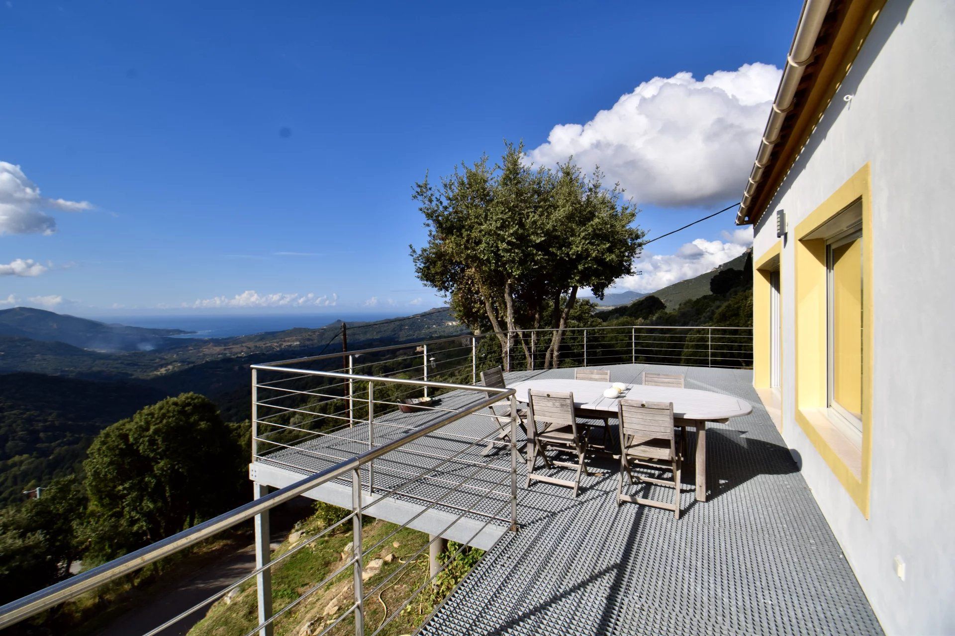 Villa Sari d'Orcino vue mer