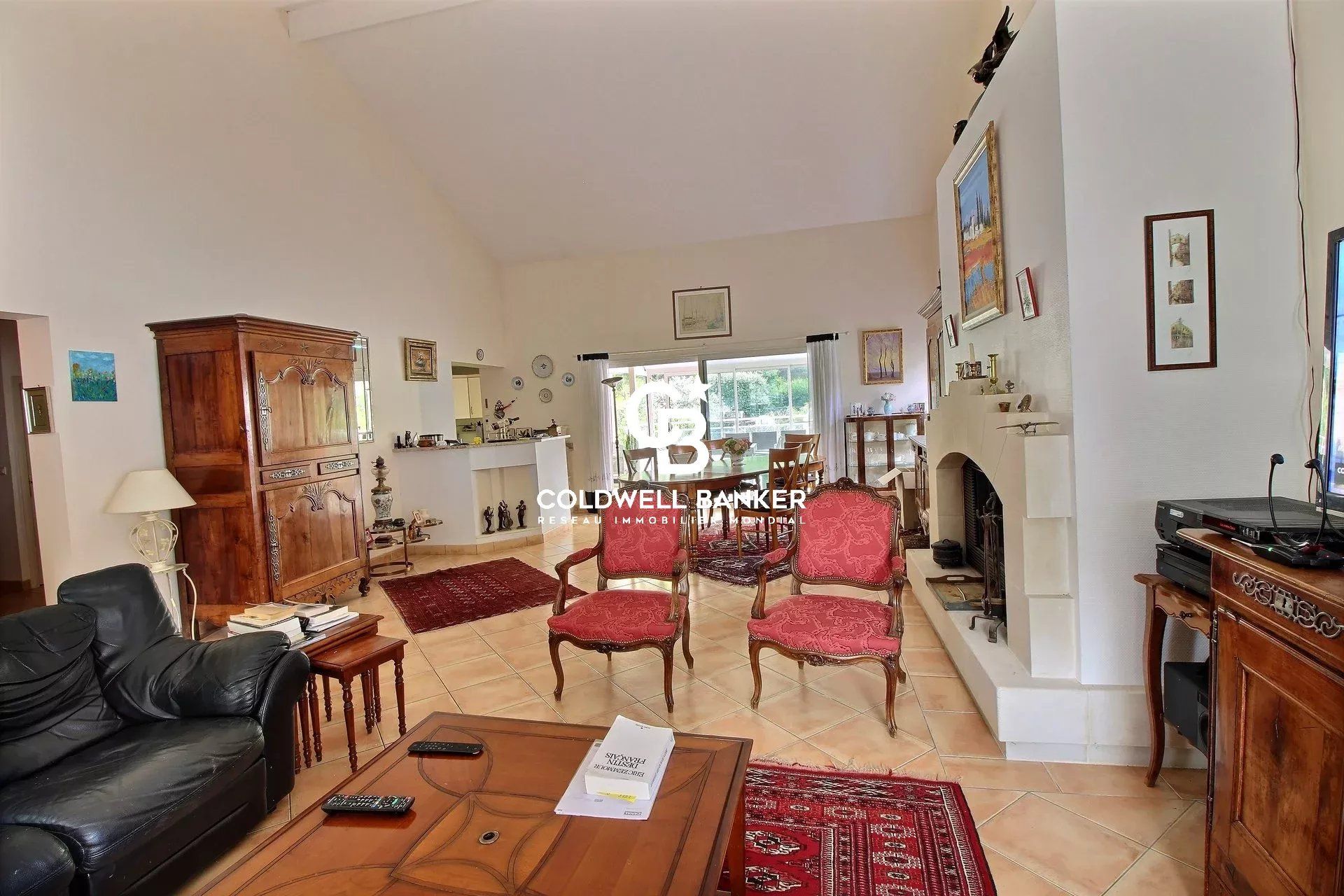 AU COEUR DE LA VILLE D'HIVER - Villa familiale d'environ 240 m²