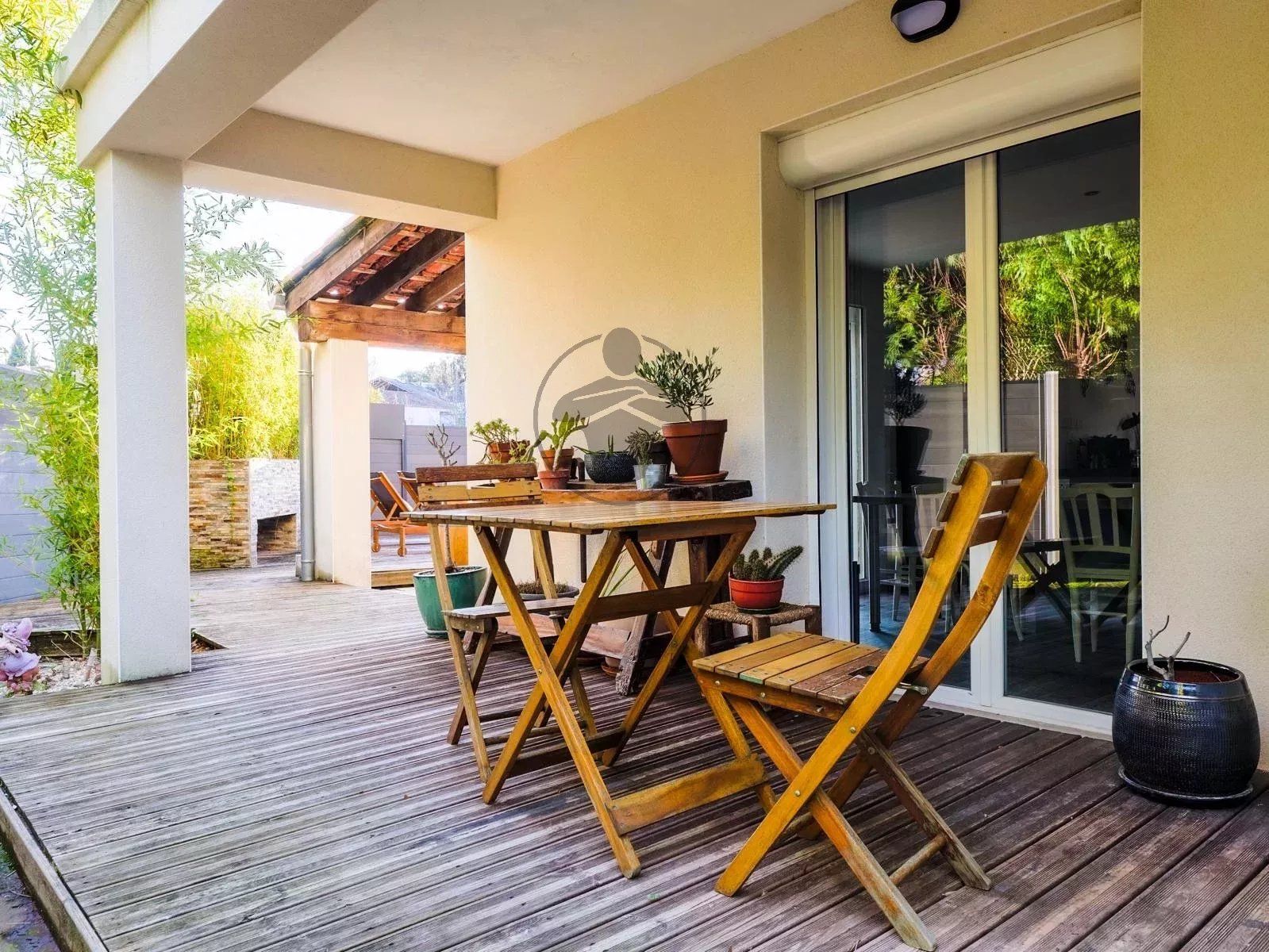 Jolie Villa