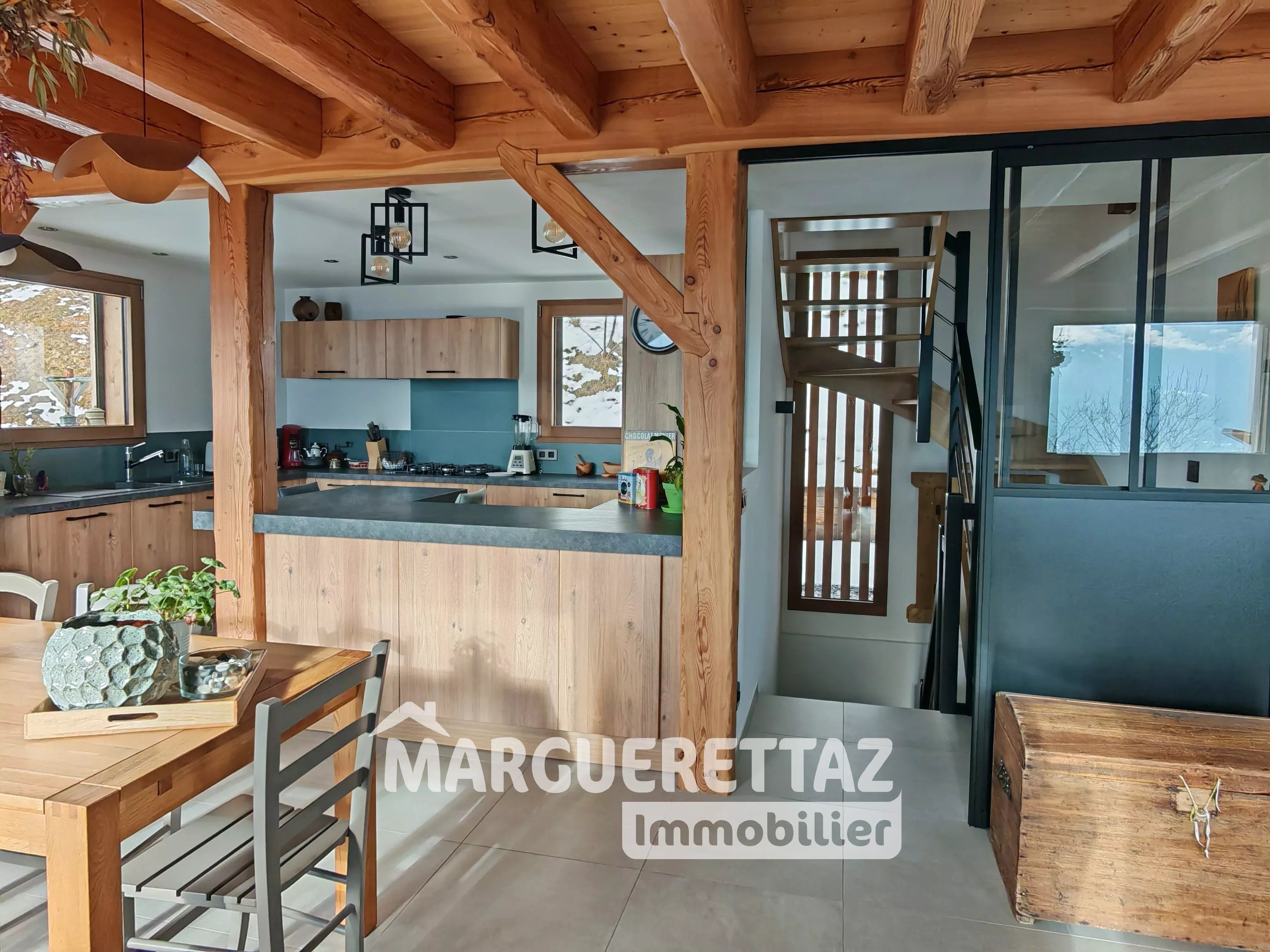 Chalet 4 pièces avec vue panoramique à Verchaix