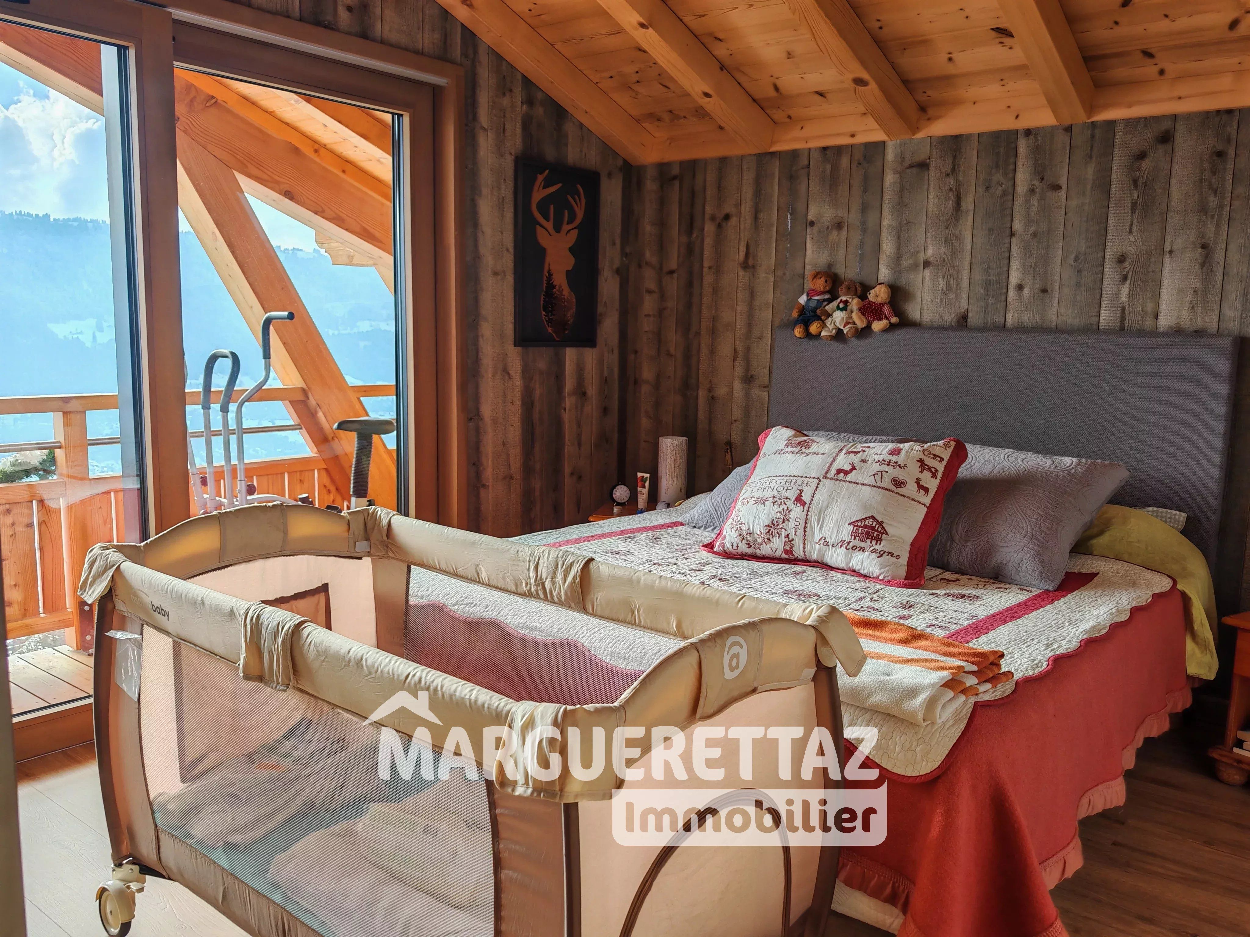Chalet 4 pièces avec vue panoramique à Verchaix