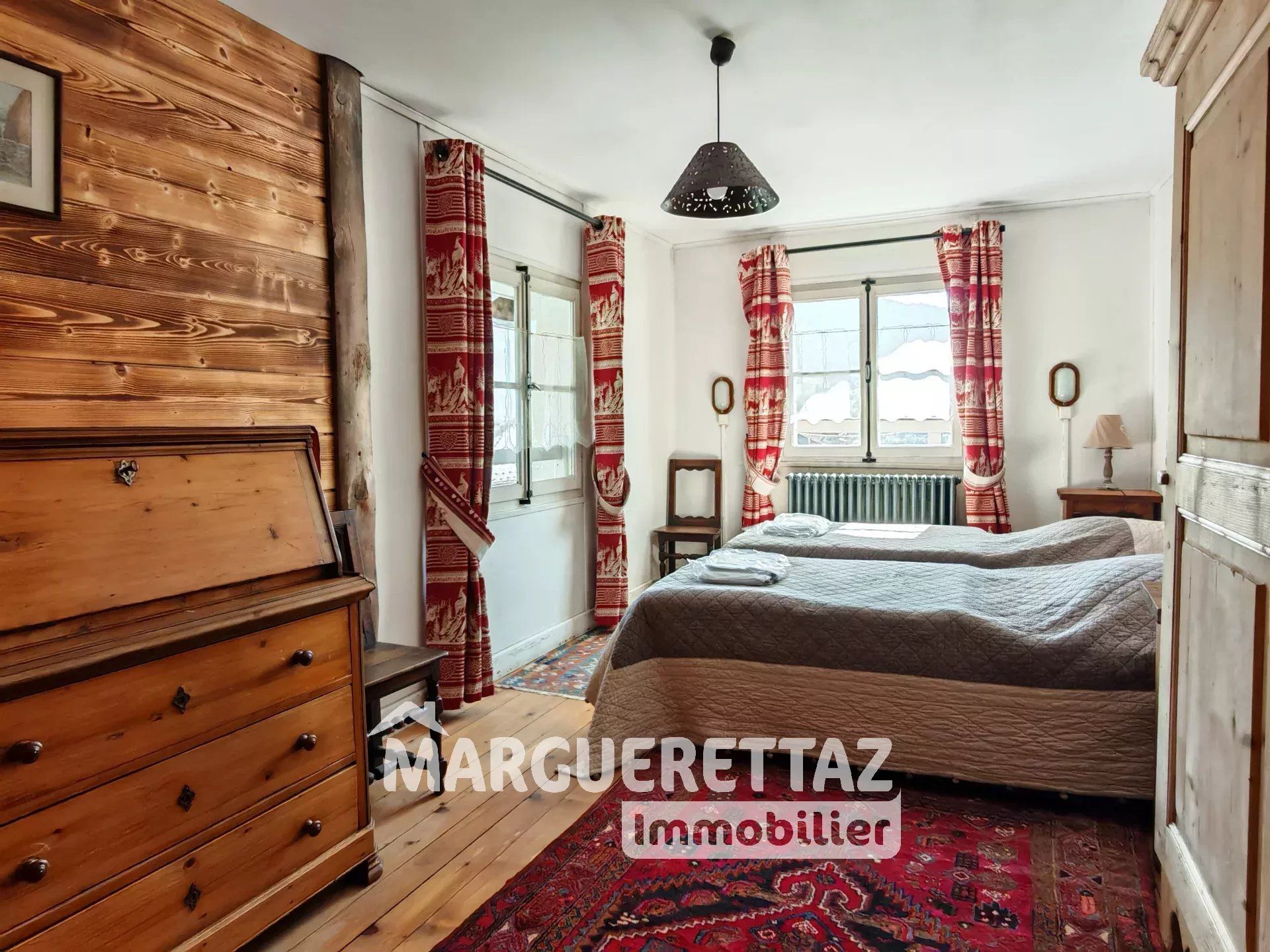 Chalet gîte 17 pièces à Verchaix