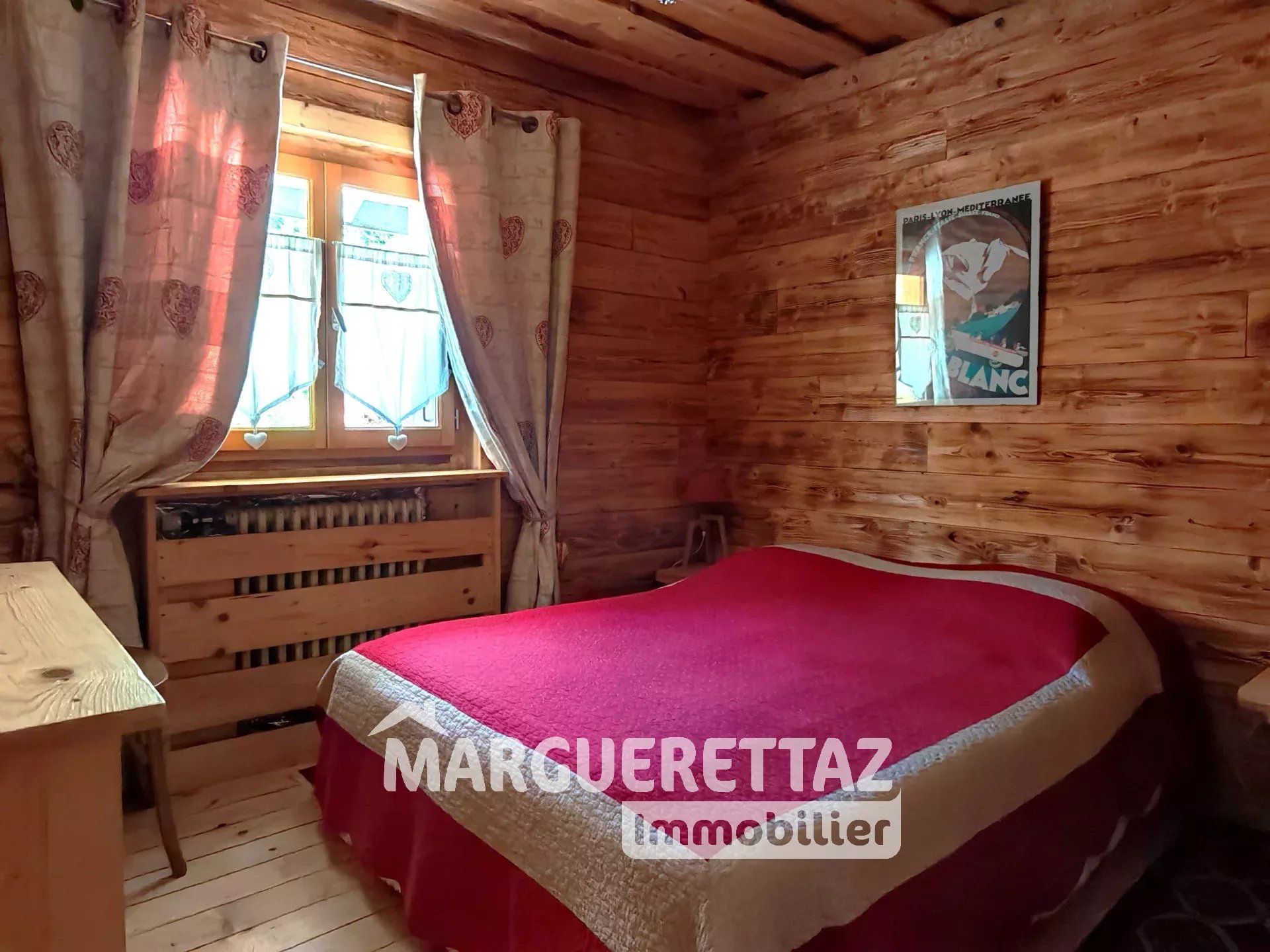 Chalet gîte 17 pièces à Verchaix