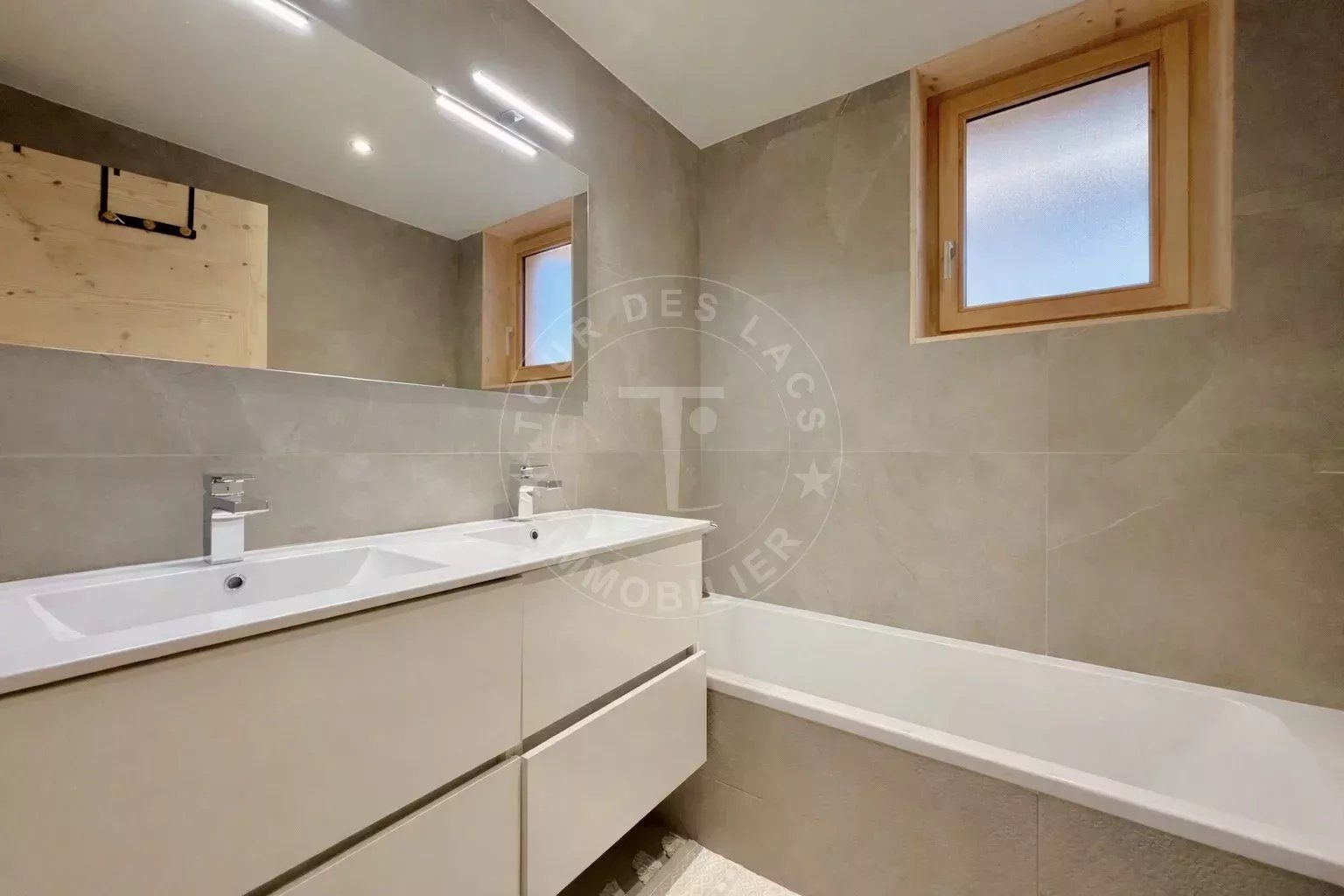 St Jean de Sixt - Chalet de 2022 plein centre de 3 chambres – au calme
