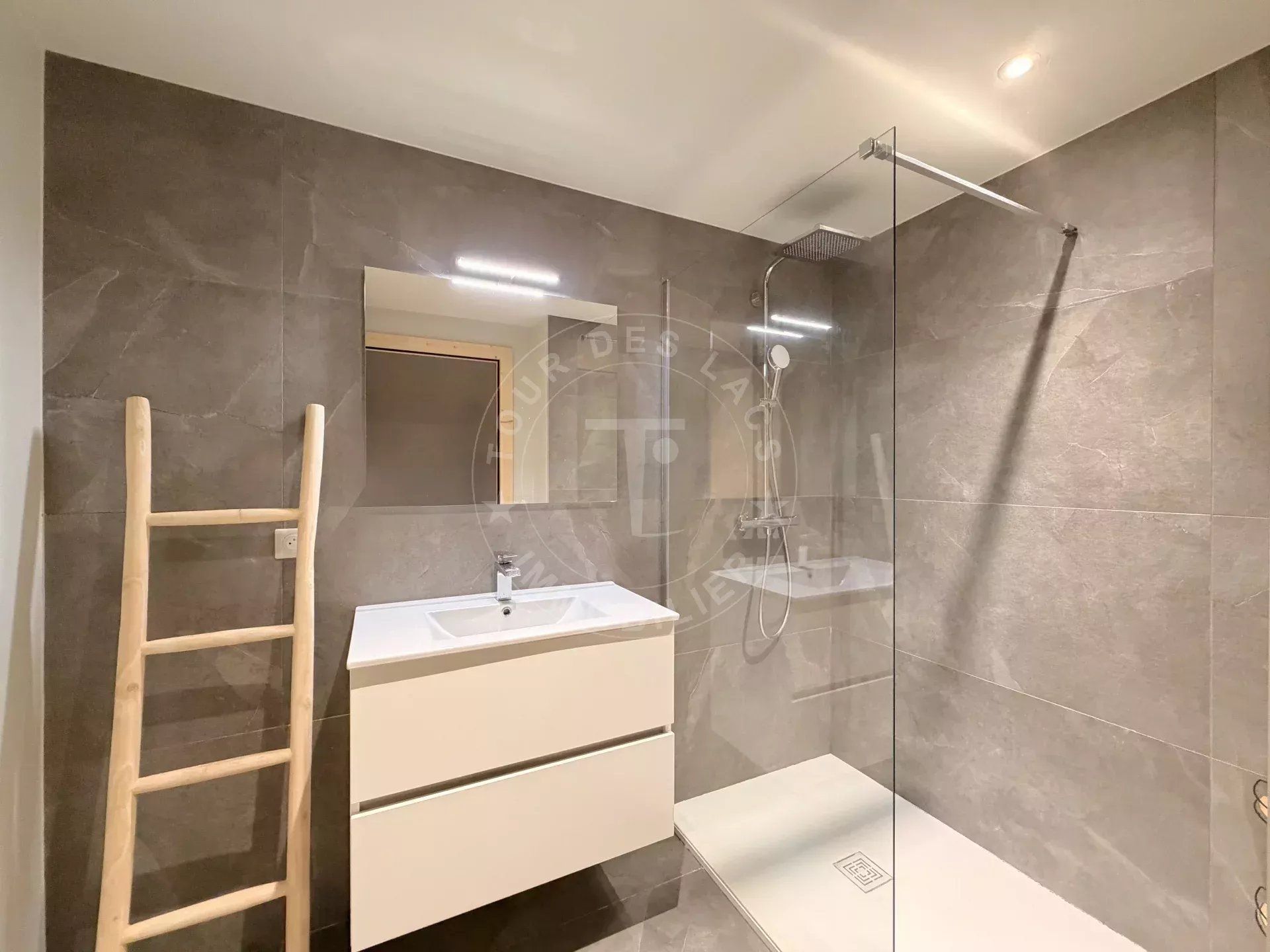 St Jean de Sixt - Chalet de 2022 plein centre de 3 chambres – au calme