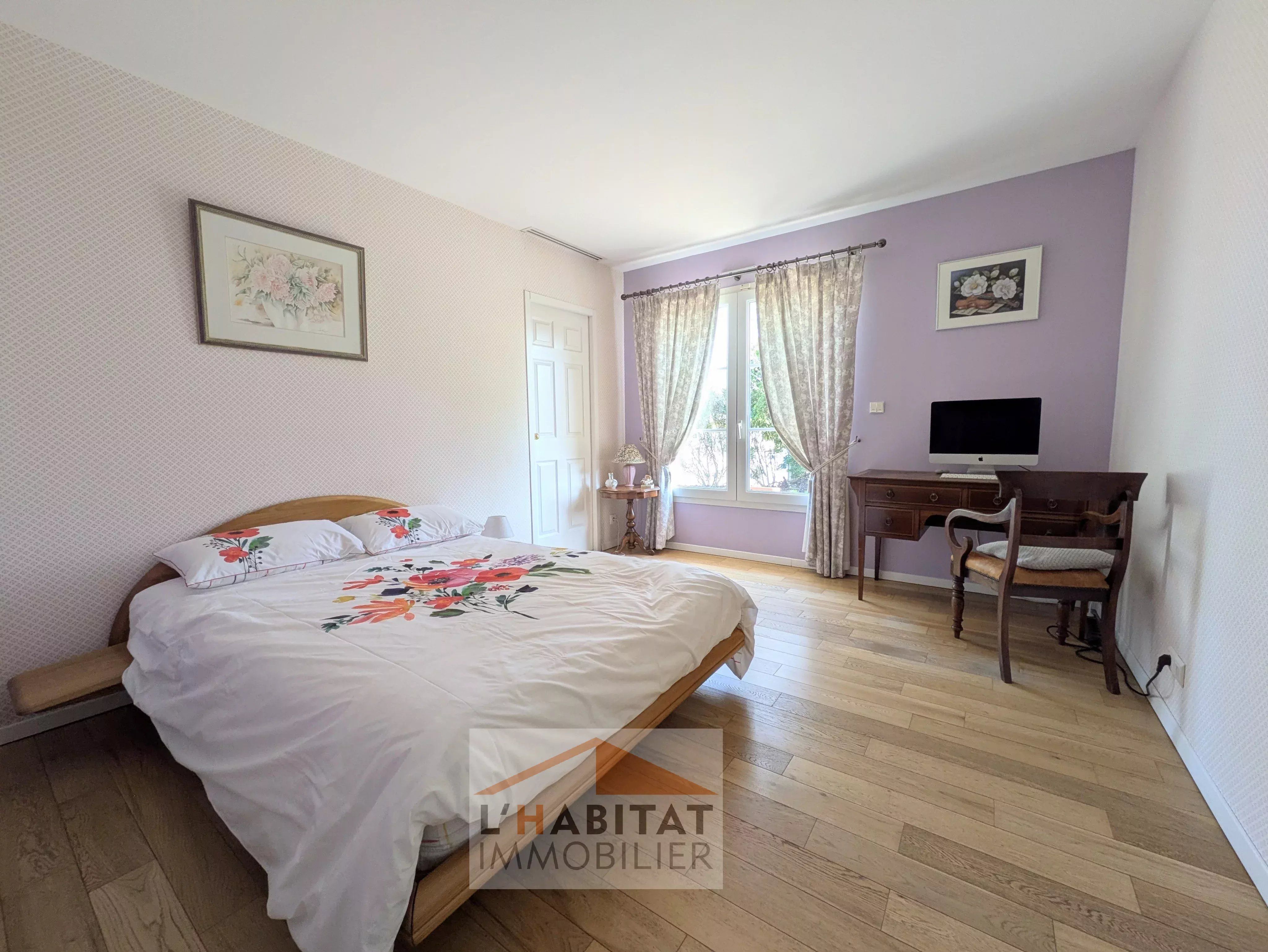 Villa T4 de plain-pied avec piscine