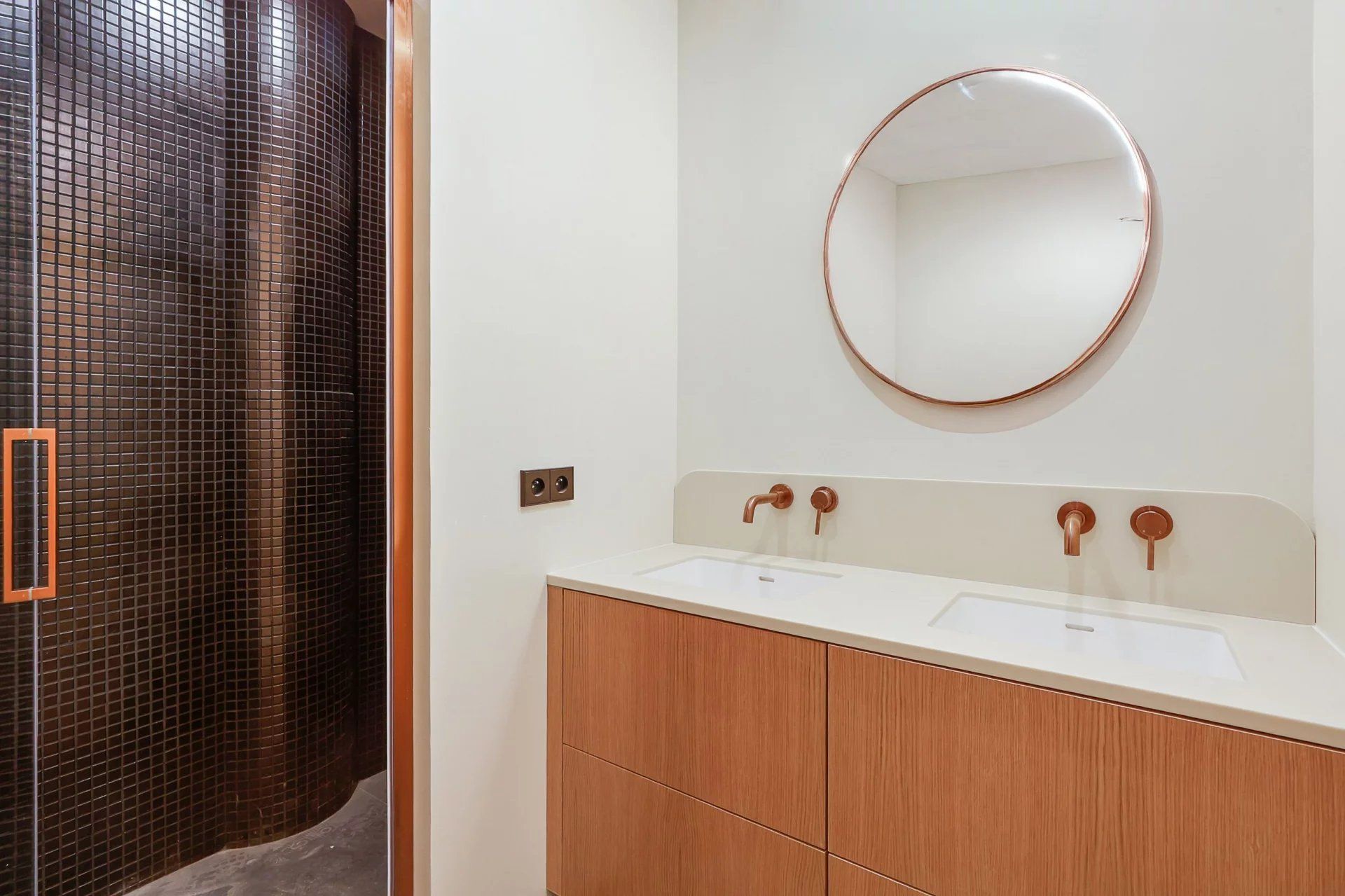 APPARTEMENT 5 PIÈCES - RÉNOVÉ PAR ARCHITECTE