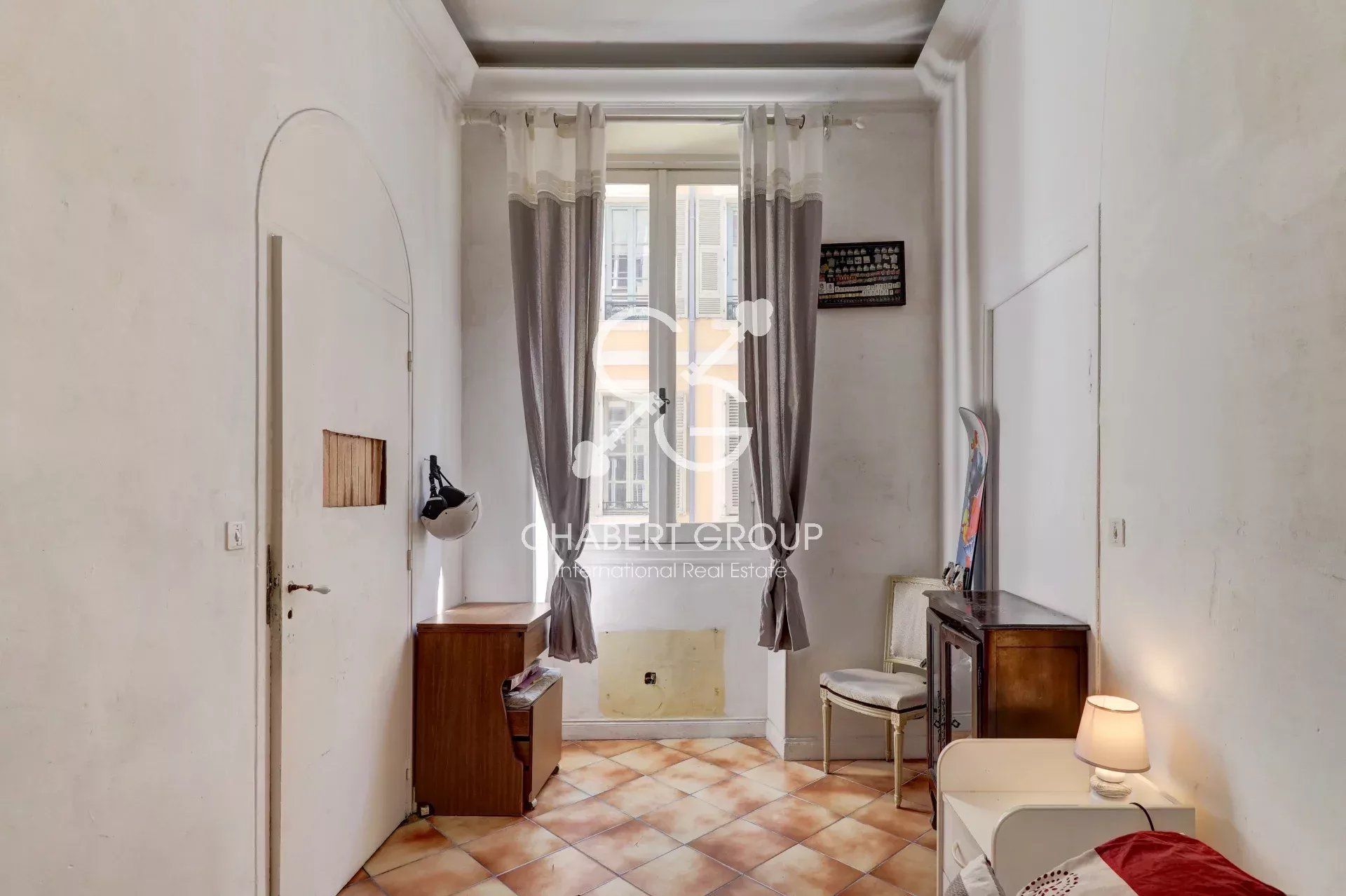 NICE VIELLE VILLE APPARTEMENT 5 PIECES 100 M² ASCENSEUR BALCON  CAVE