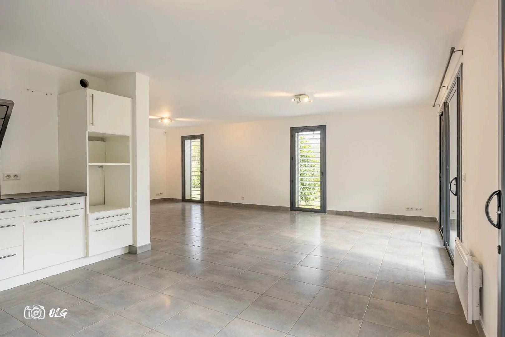 COMBAILLAUX - Maison contemporaine 135 m² –  sur 1 000 m² – 4 chambres - Garage.