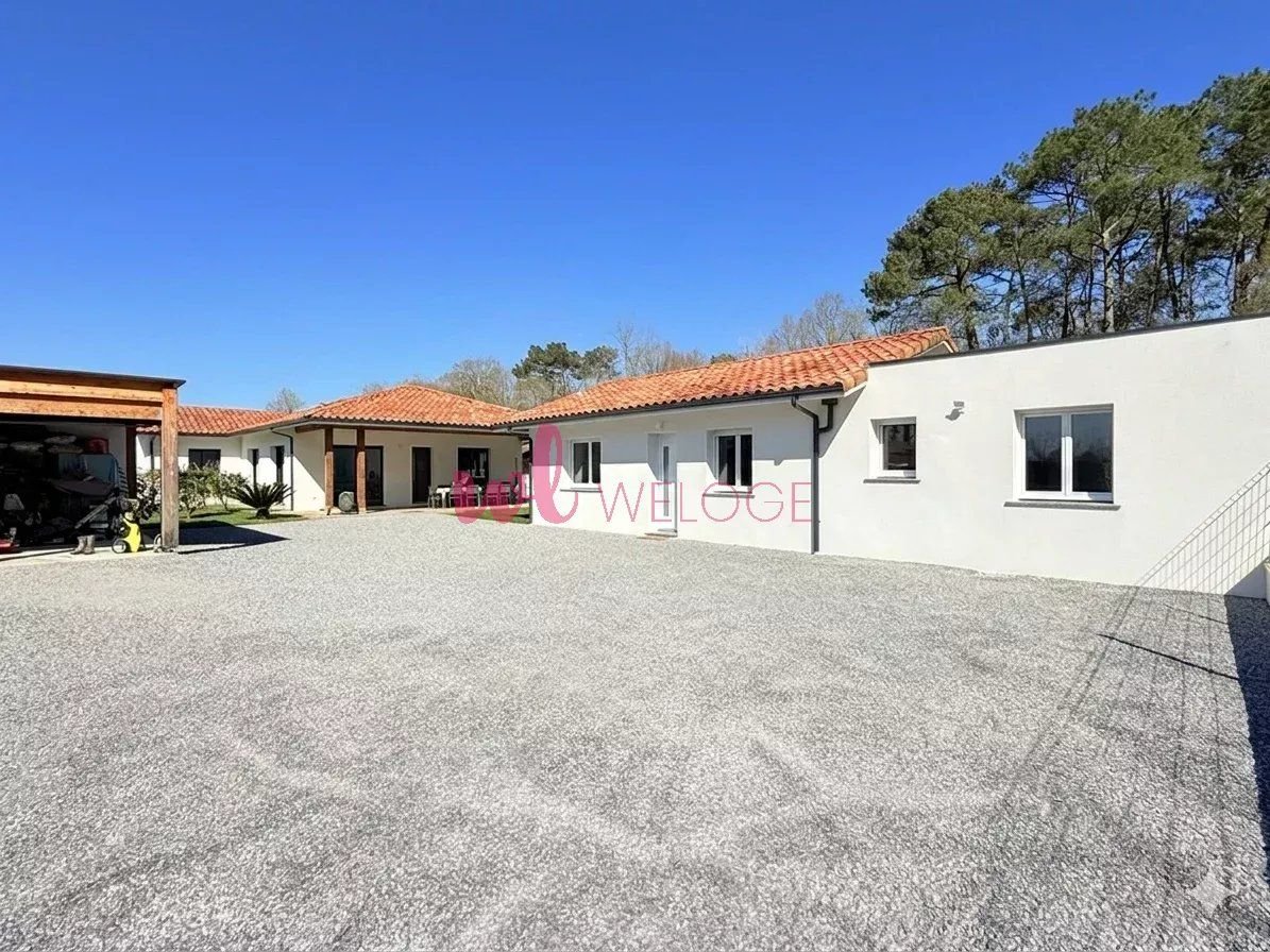 Opportunité à la vente avec 3 logements distincts à vendre sur le même terrain à Saint Geours de Maremne