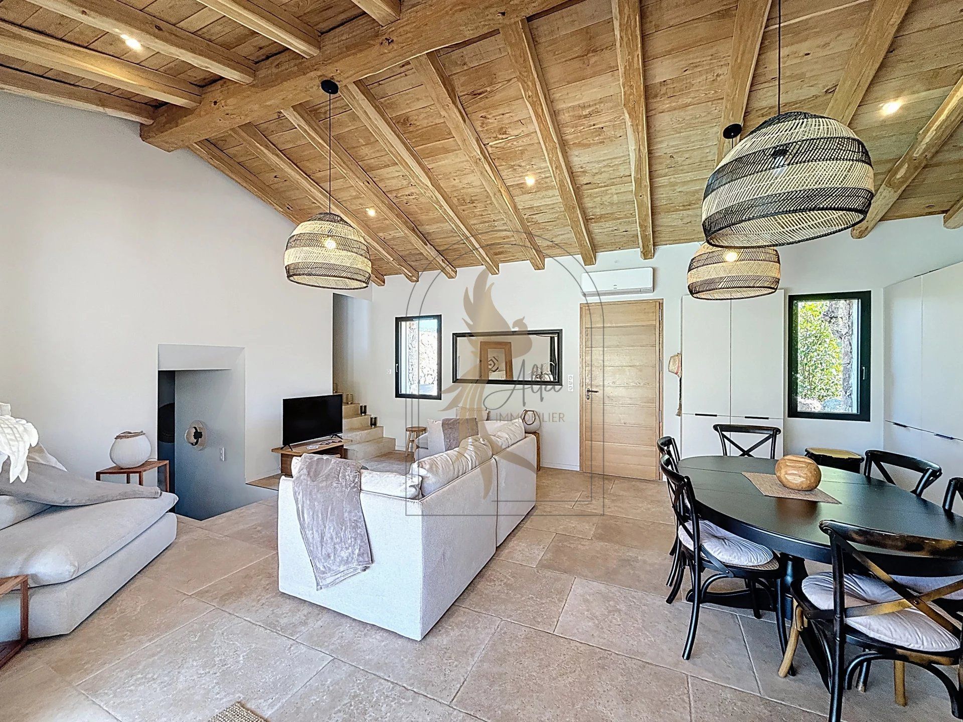 Villa d'inspiration bergerie proche des plages
