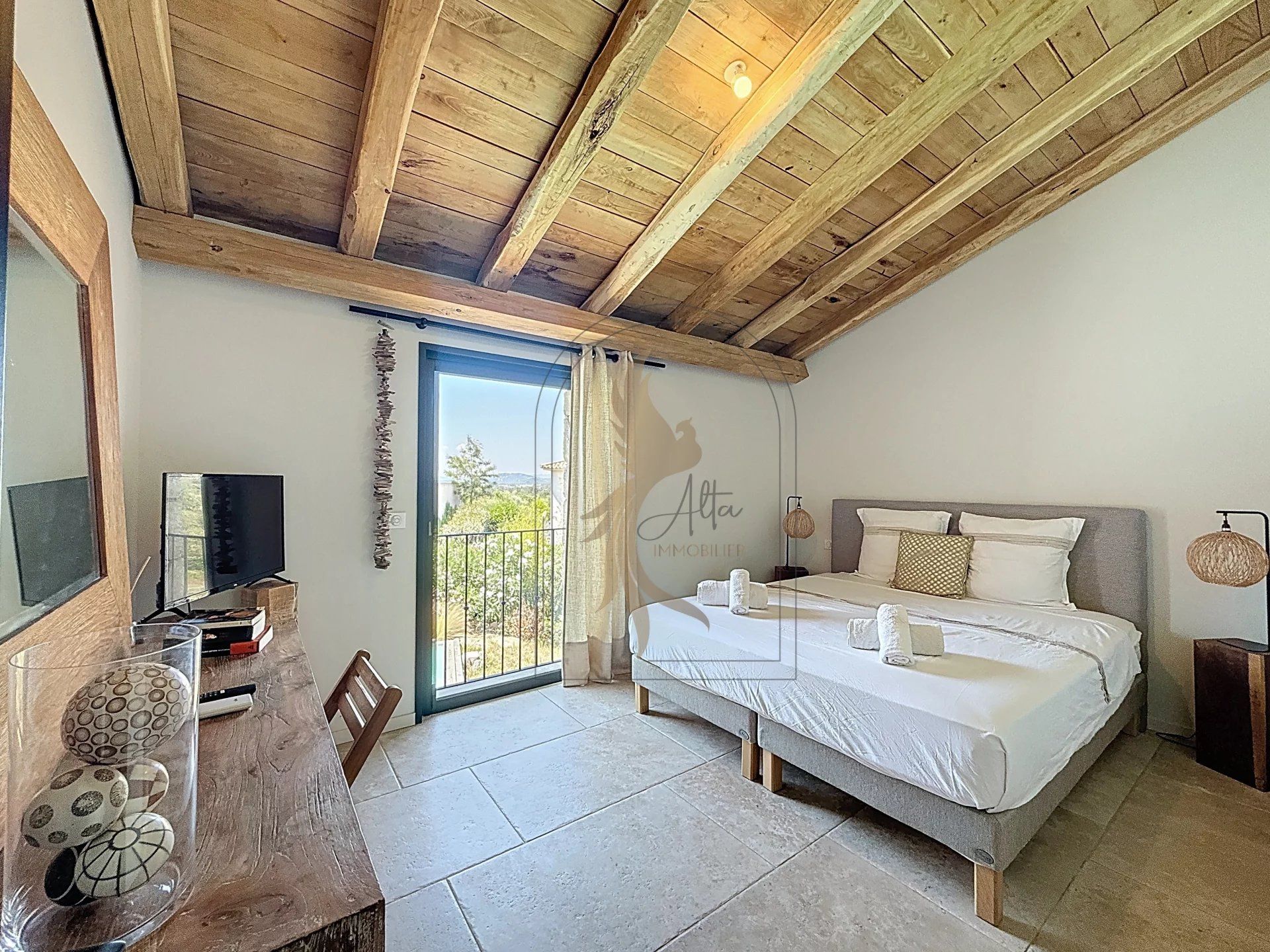 Villa d'inspiration bergerie proche des plages