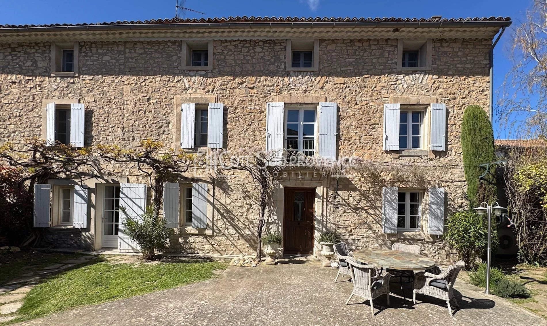 MAS DE VILLAGE SAINT-DIDIER