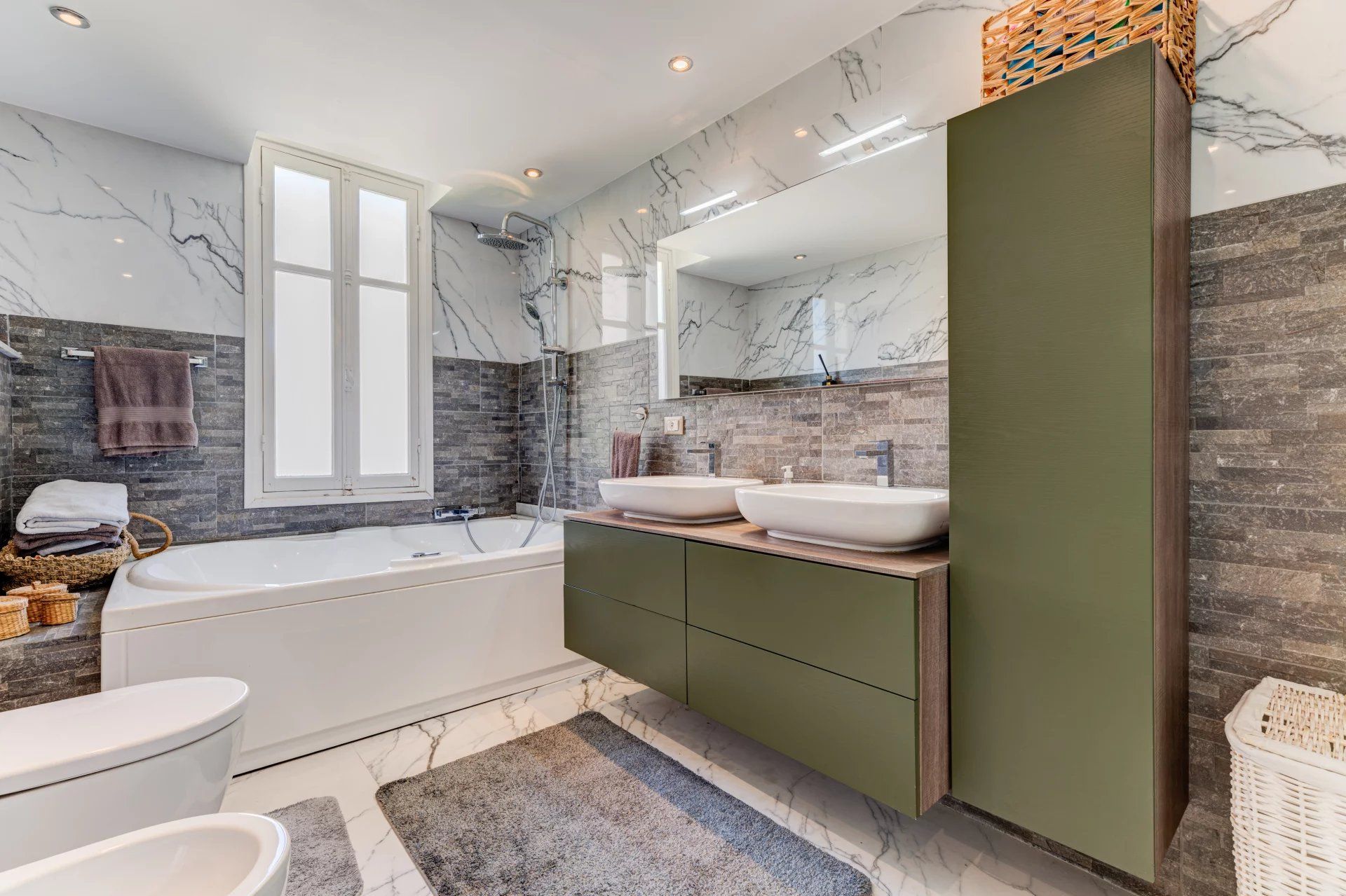 Nice - Cimiez - Magnifique maison 7 pièces de 280m² avec jardin et piscine