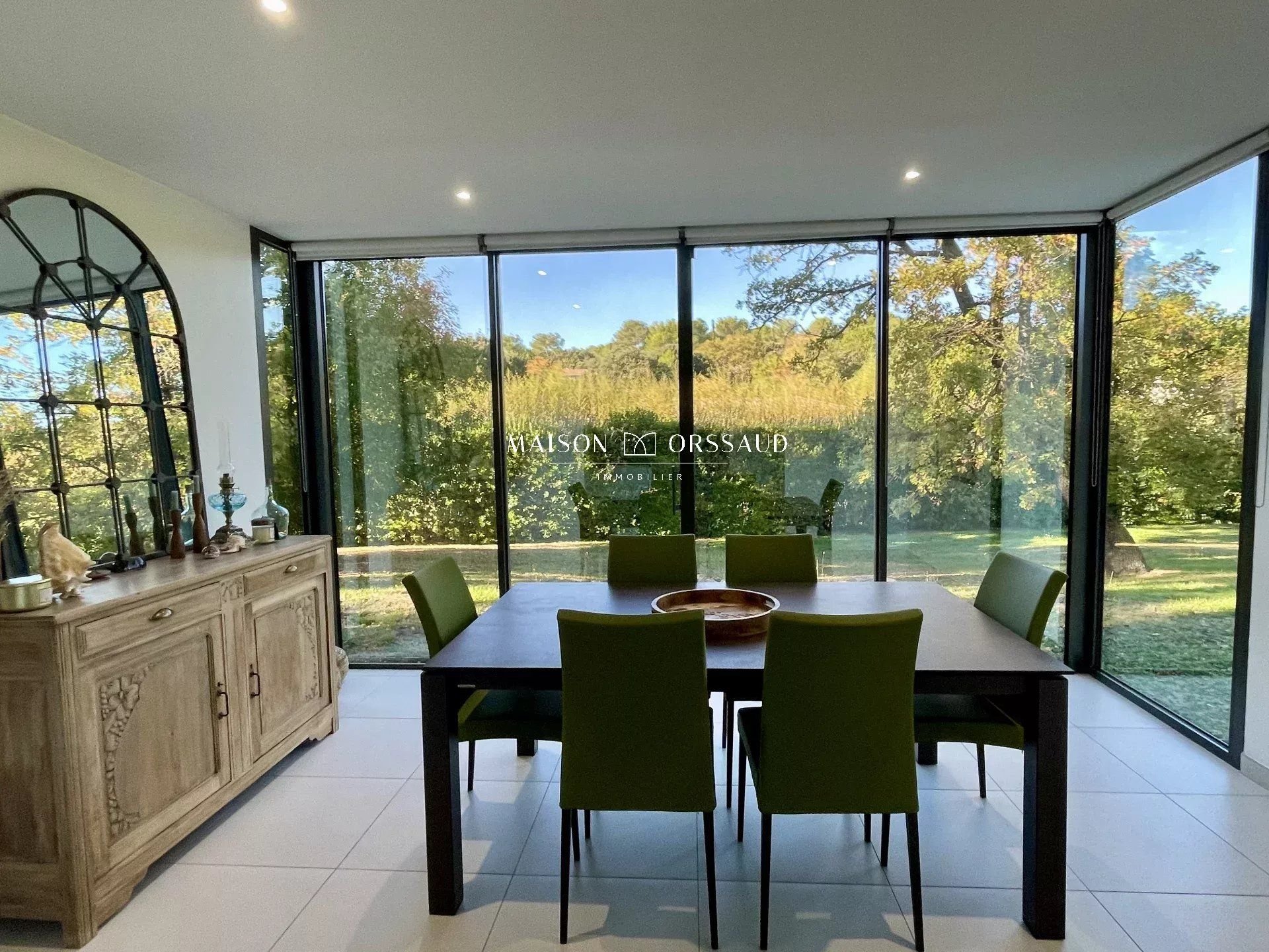 VILLA DE LUXE AVEC PISCINE ENTRE MONTPELLIER ET LE PIC SAINT LOUP