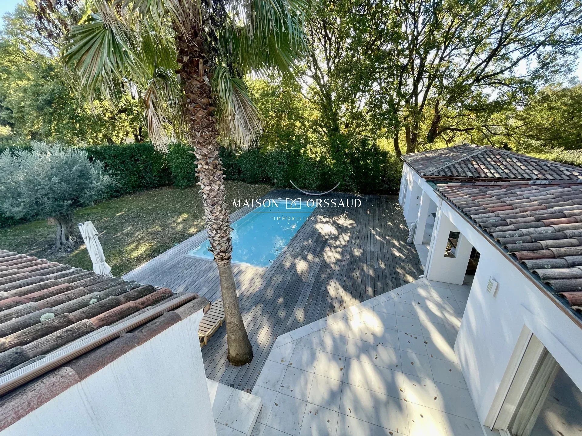 VILLA DE LUXE AVEC PISCINE ENTRE MONTPELLIER ET LE PIC SAINT LOUP