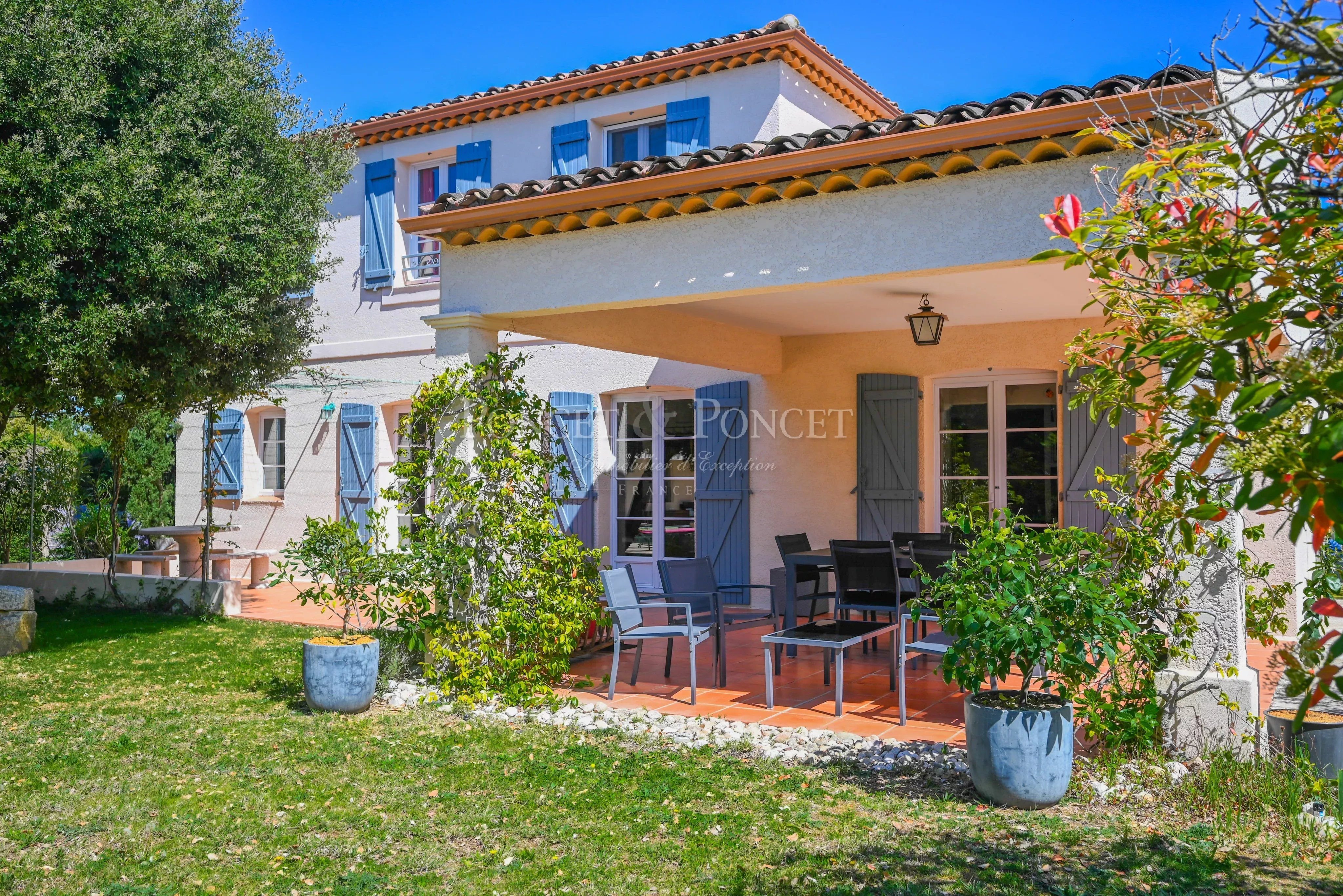 Charming Character Family Home North of Montpellier
