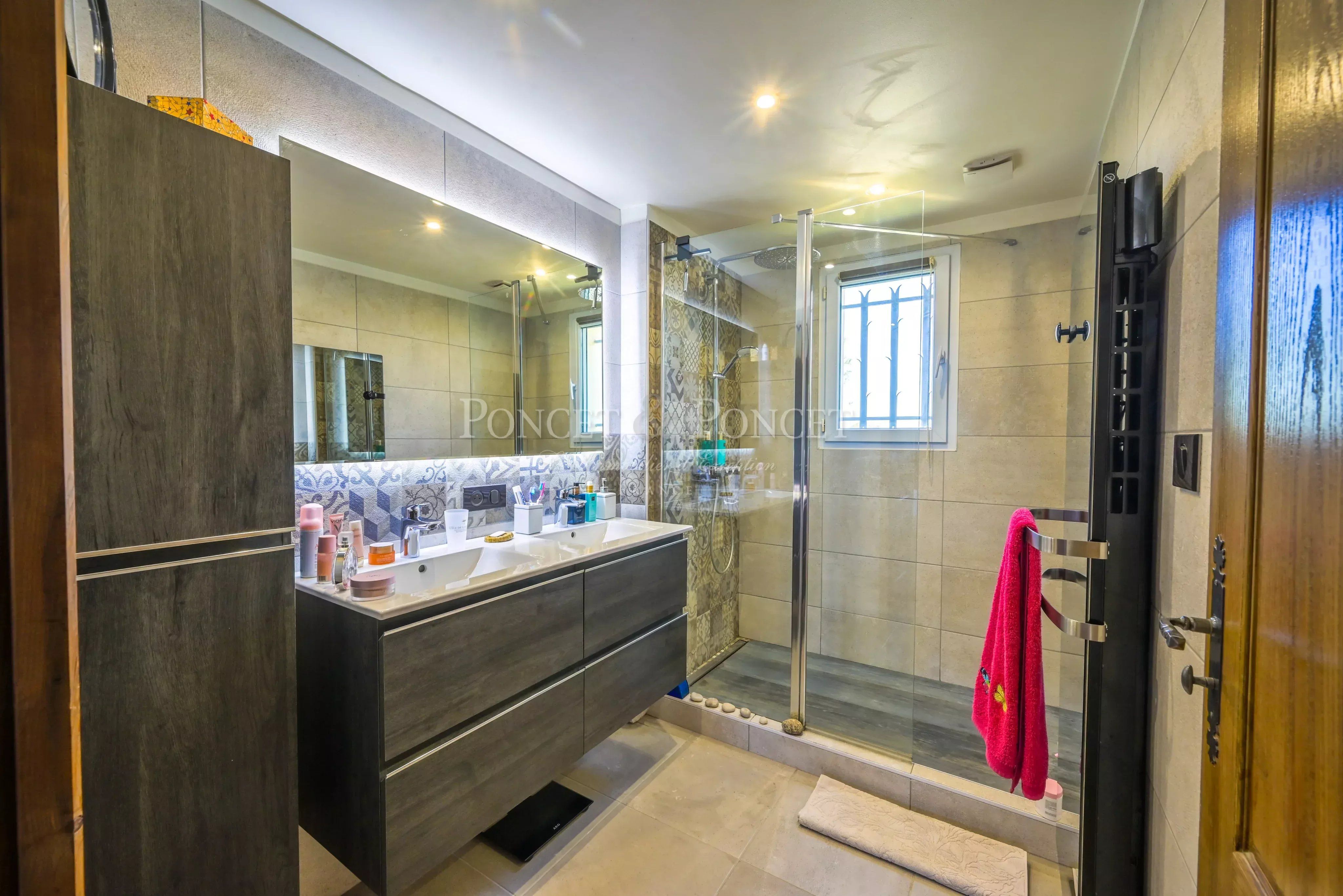 Charming Character Family Home North of Montpellier