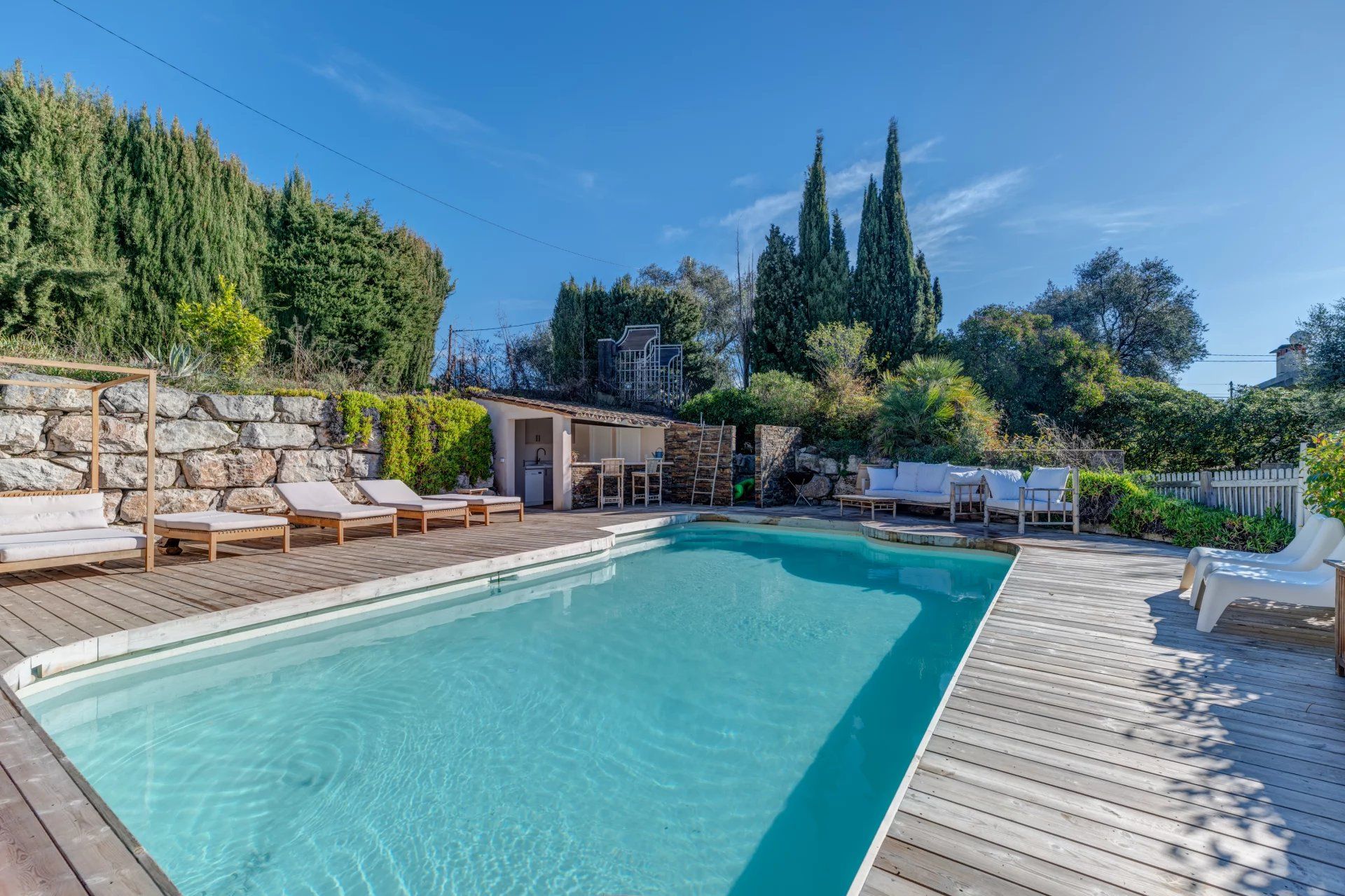 NICE/SAINT PIERRE DE FERIC/VILLA ART DECO RENOVEE/PISCINE/VUE MER/ GARAGE