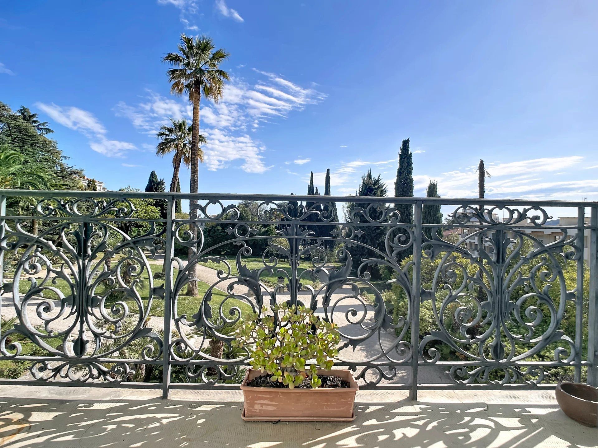 Nice - Cimiez : Palais Belle Époque, 5 pièces d’exception de 156m².