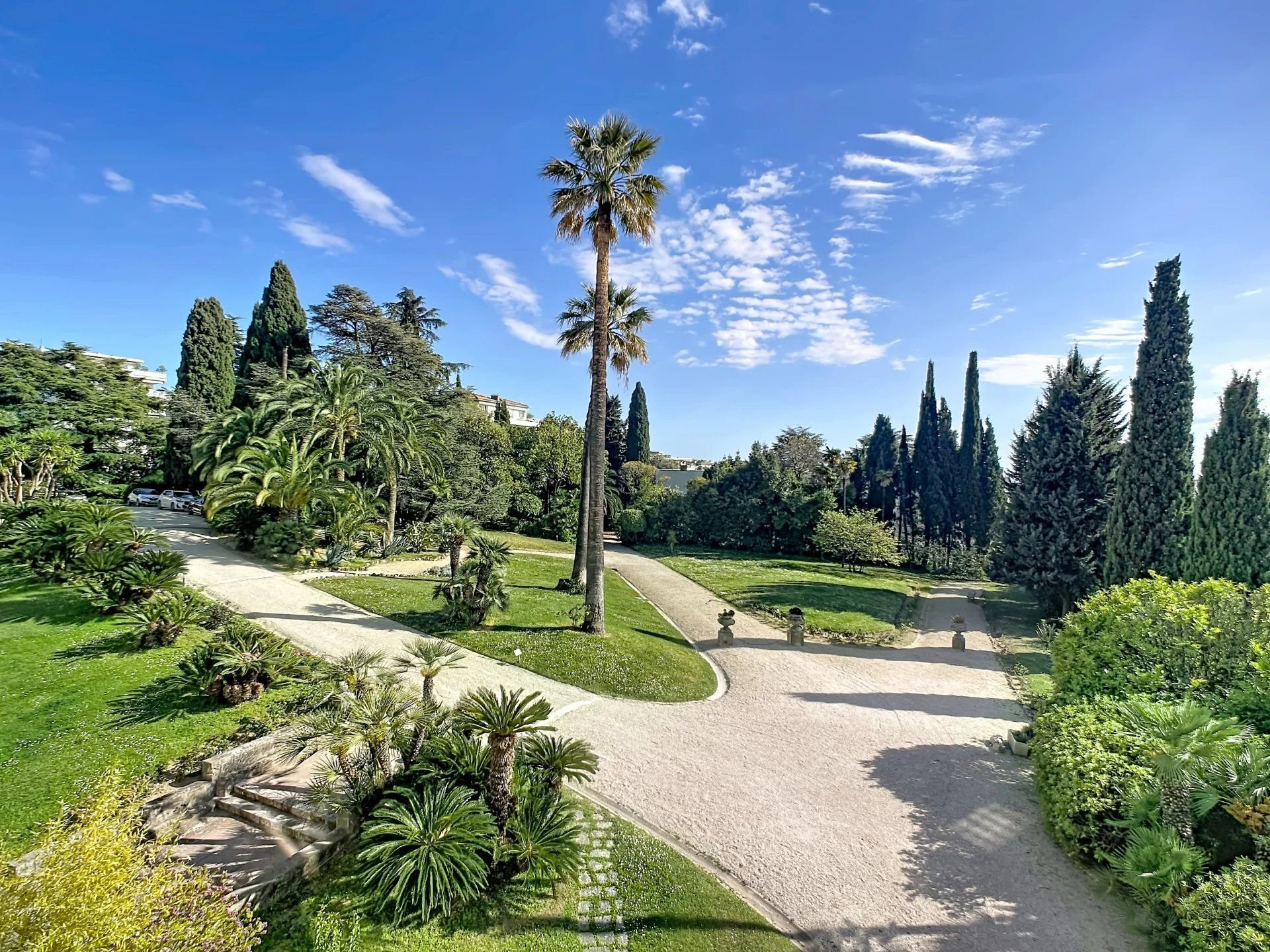 Nice - Cimiez : Palais Belle Époque, 5 pièces d’exception de 156m².