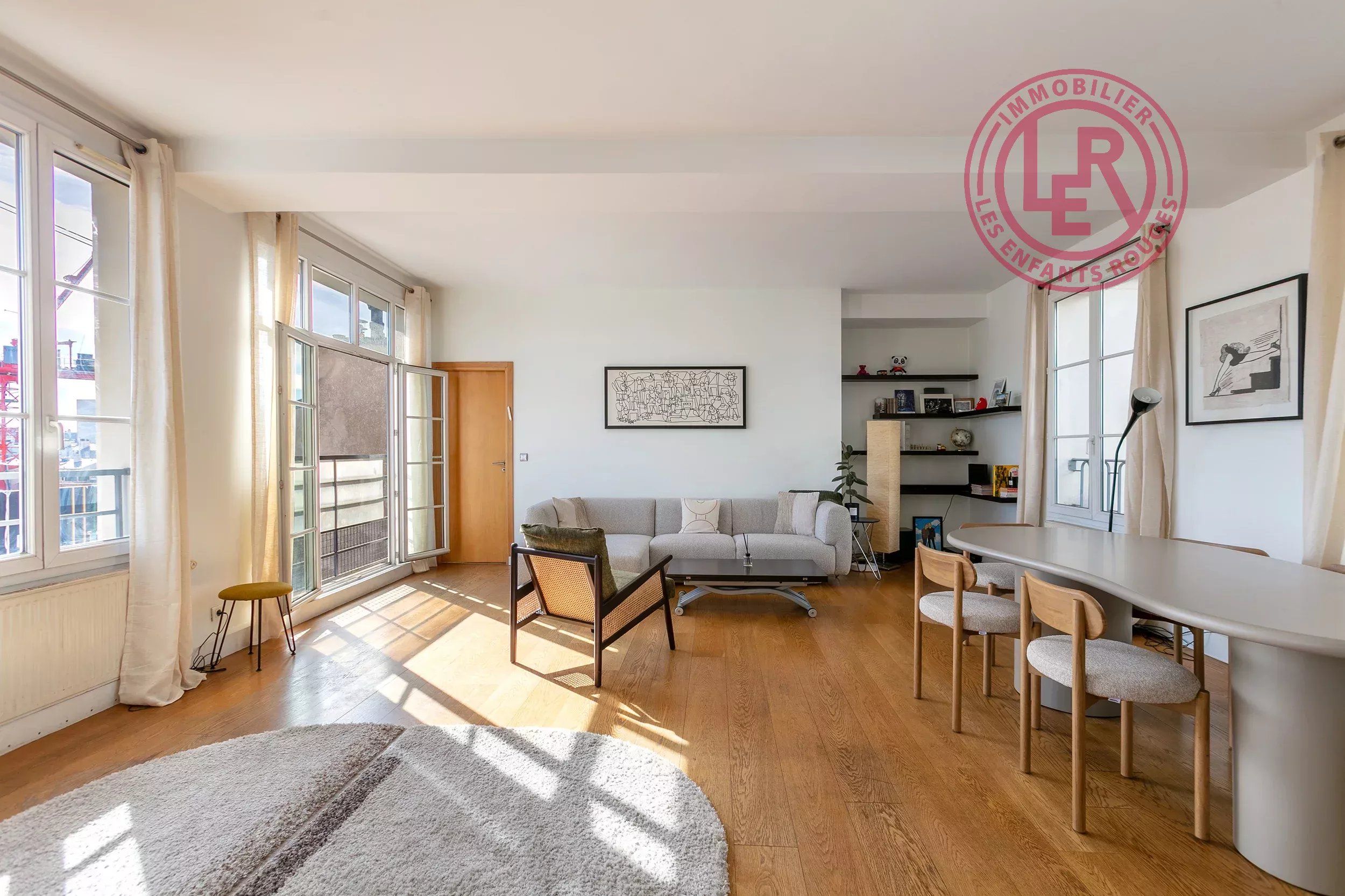 Paris 11ème - Cirque d'Hiver - Appartement familial avec vue dégagée et ascenseur