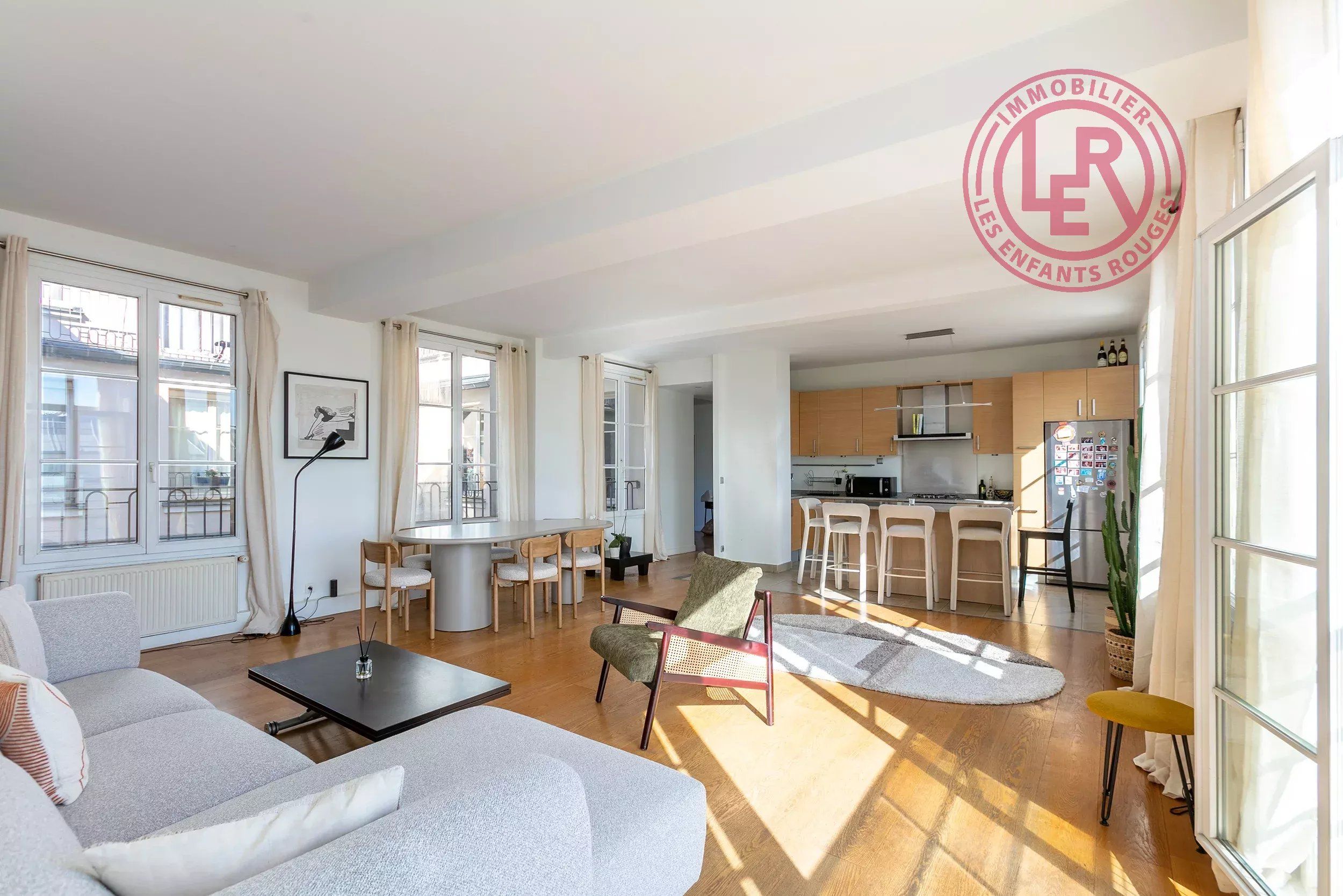 Paris 11ème - Cirque d'Hiver - Appartement familial avec vue dégagée et ascenseur