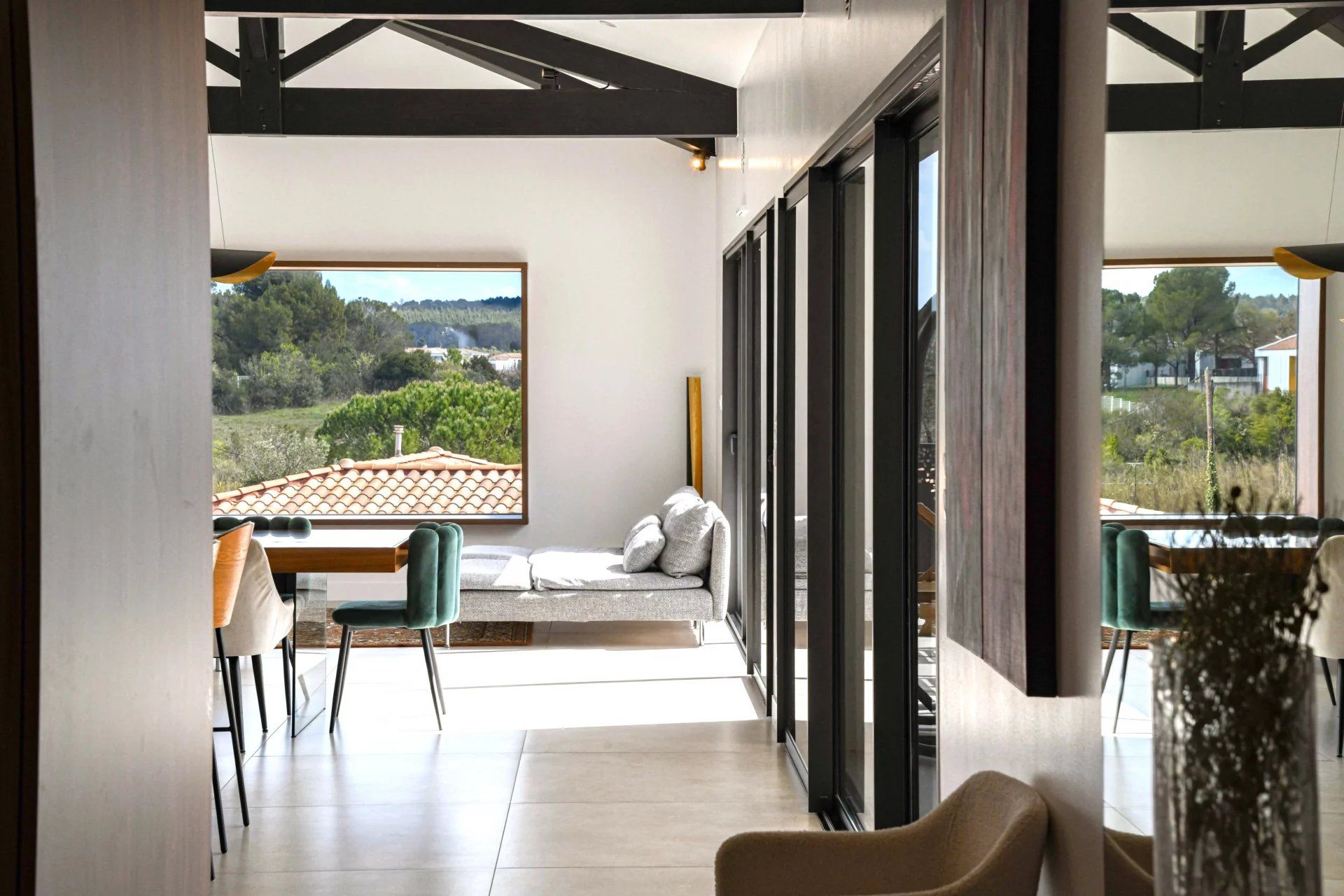 Uzès : Propriété contemporaine avec vues panoramiques